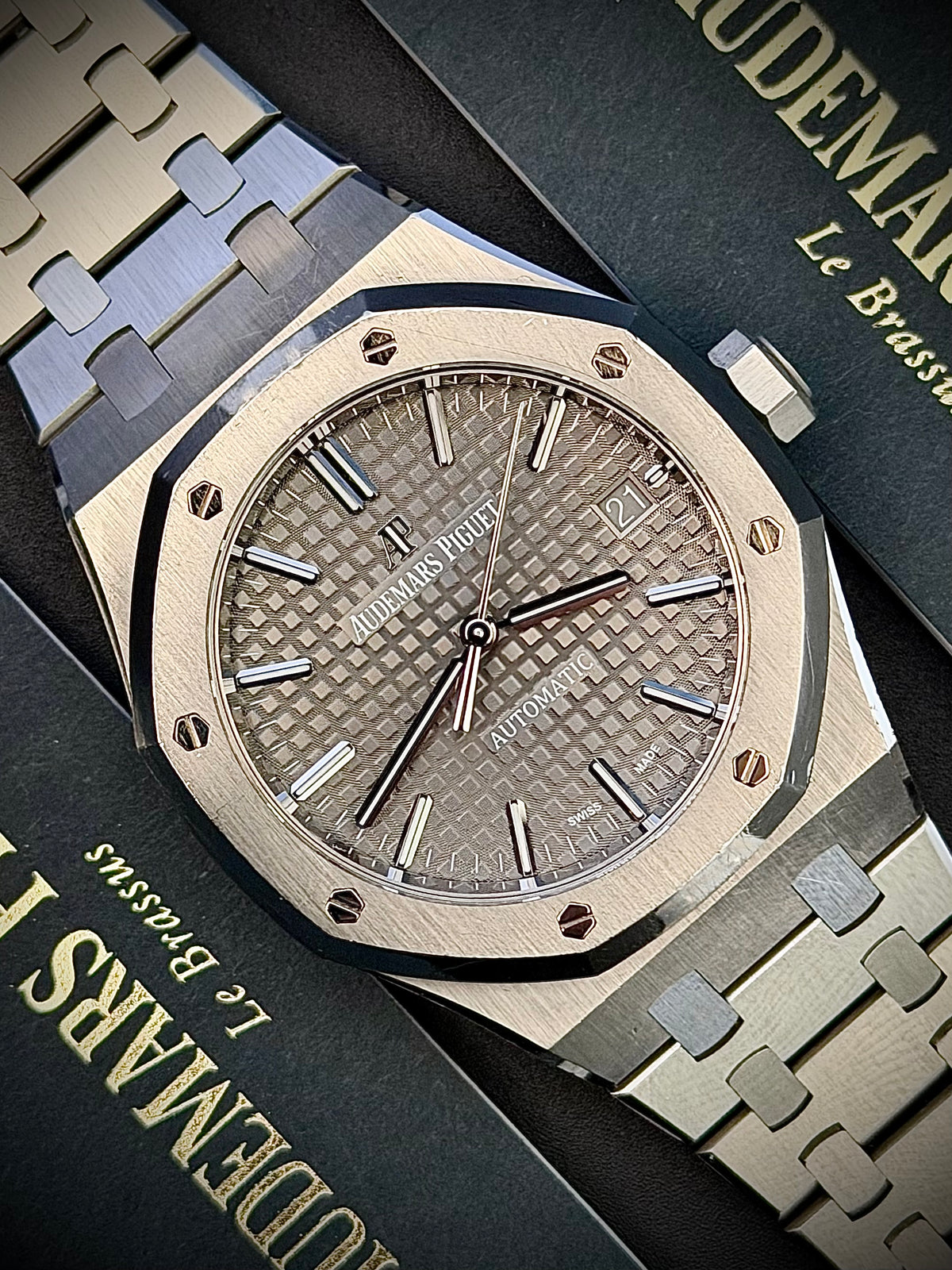 2019 AUDEMARS PIGUET ROYAL OAK 37MM, 15450ST.OO.1256ST.02, GREY DIAL, 2024 SERVICE, BOX & PAPERS, INC GST