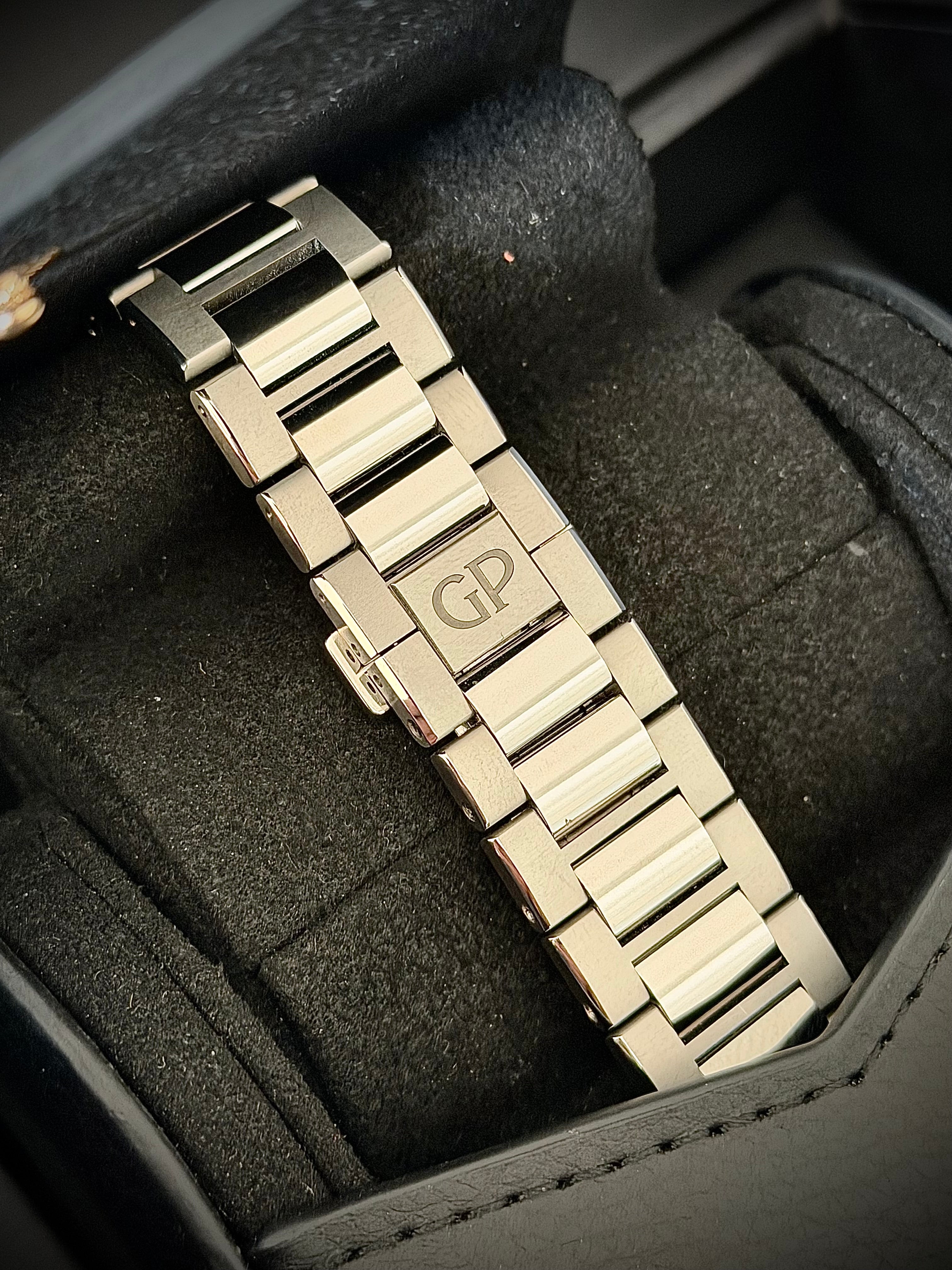 2024 GIRARD-PERREGAUX LAUREATO CHRONOGRAPH TI49, 81020-21-3263-1CM, 42MM, FULL SET, INC GST