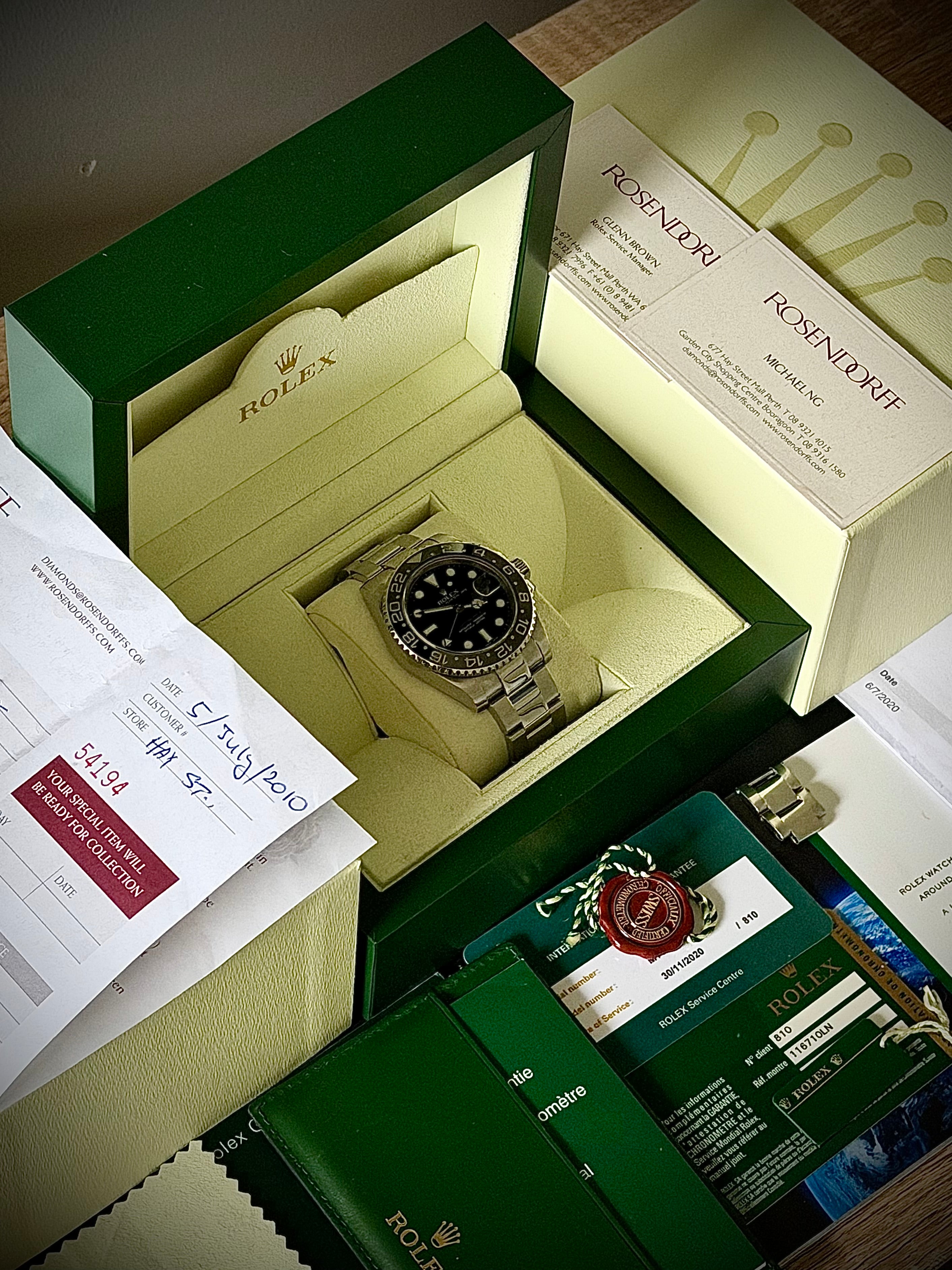 2010 ROLEX GMT-MASTER II, 116710LN, GREEN GMT HAND, ONE OWNER, FULL COLLECTOR’S SET, ORIGINAL INVOICE & 2020 RSC, INC GST