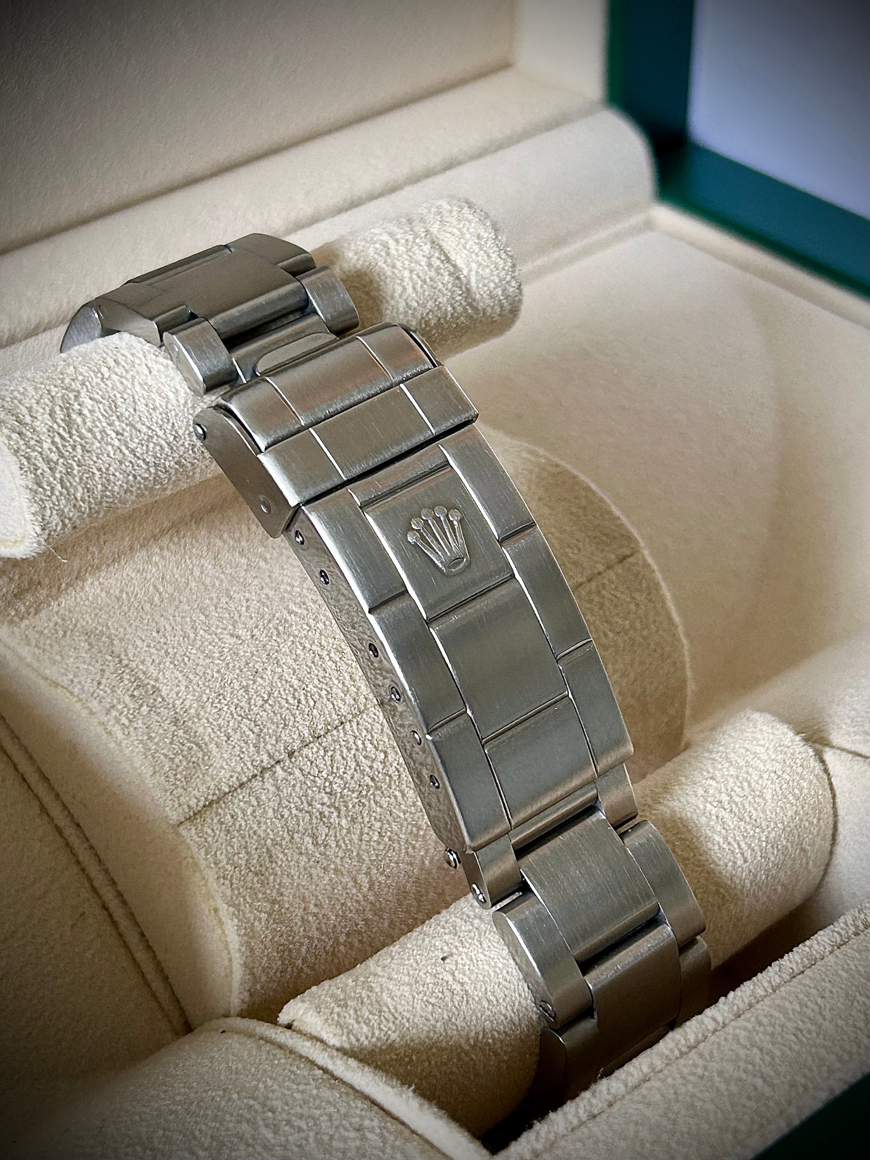 2000 ROLEX SUBMARINER DATE, 16610, BOX AND PAPERS WITH RSC, INC GST