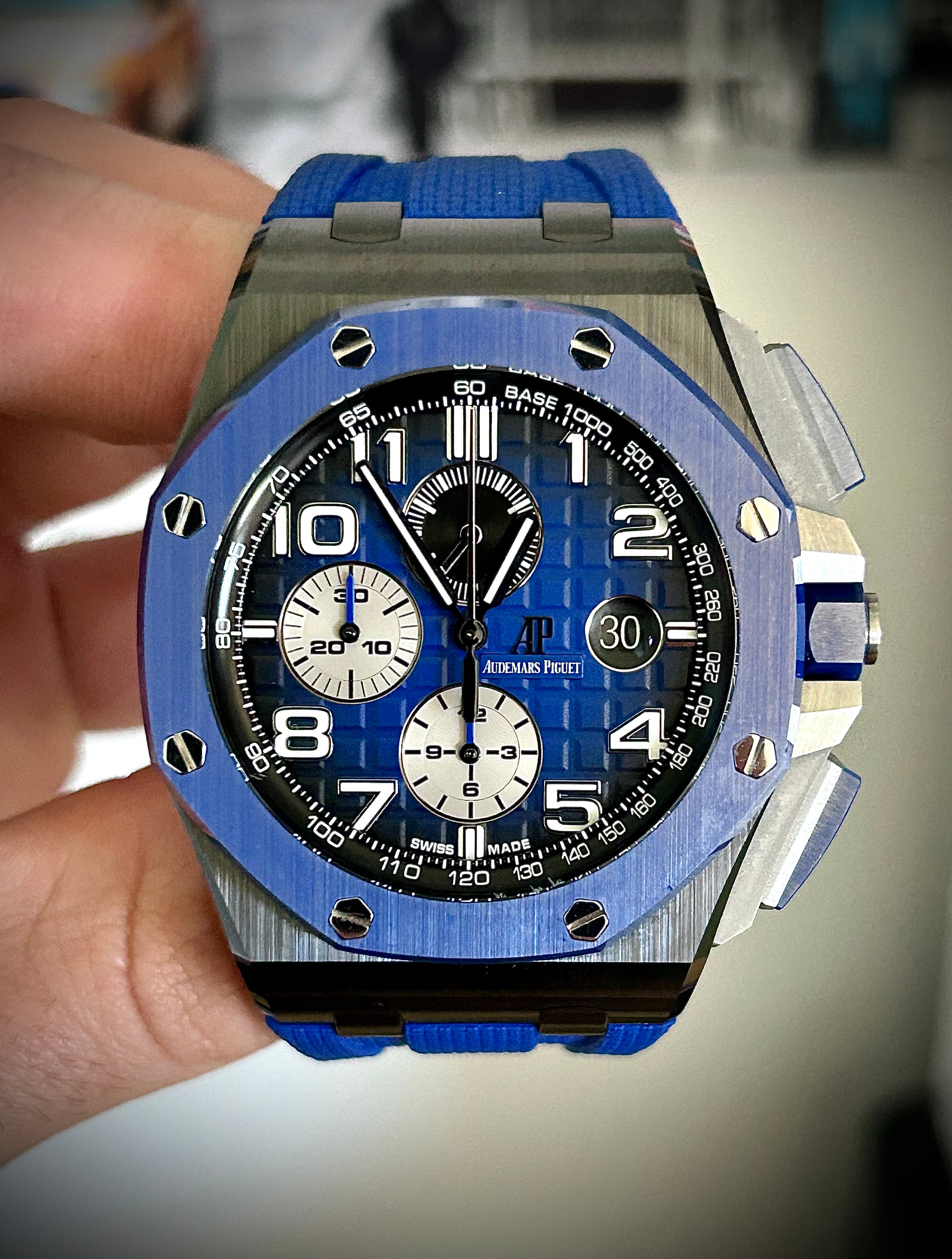 2020 AUDEMARS PIGUET ROYAL OAK OFFSHORE CHRONOGRAPH, BLUE DIAL, FULL SET, INC GST