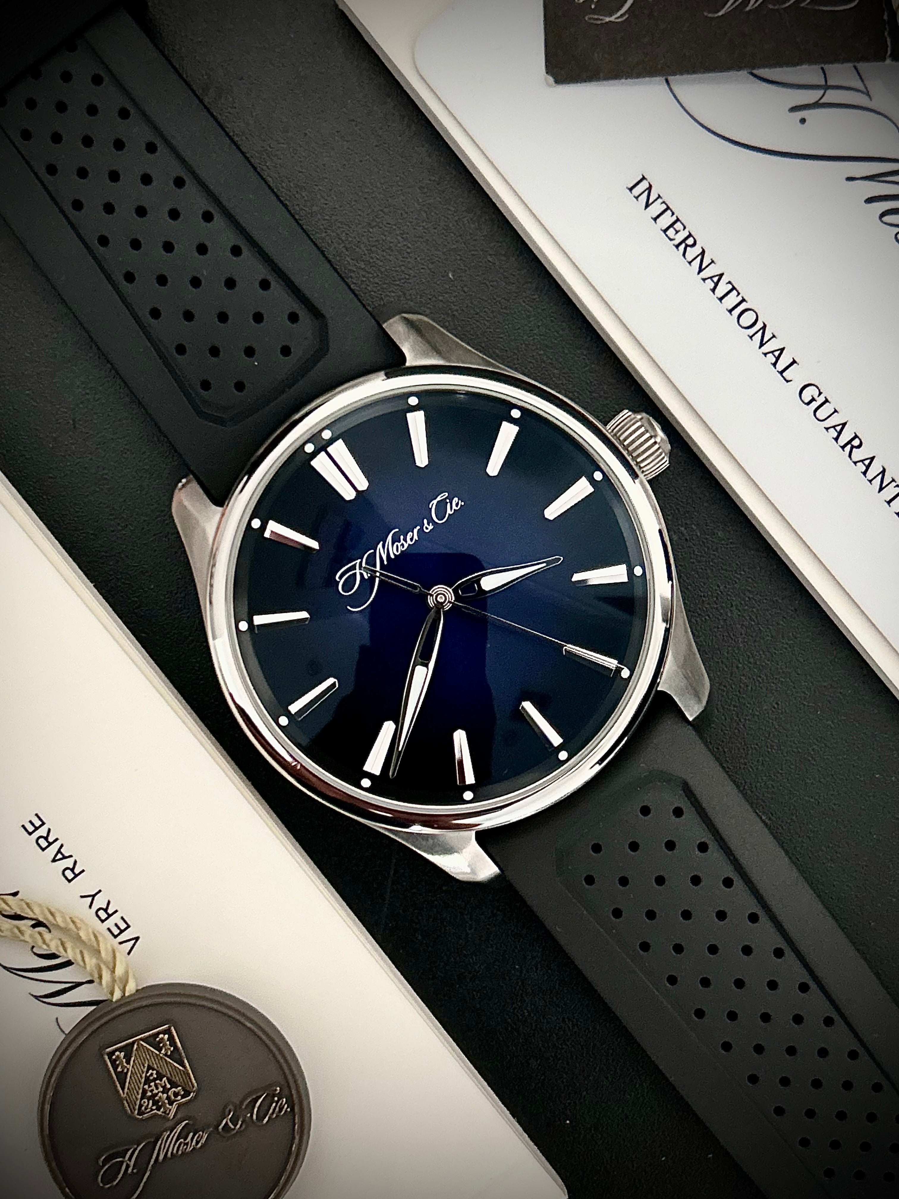 2018 H. MOSER & CIE PIONEER CENTRE SECONDS, 3200-100, FULL SET, INC GST