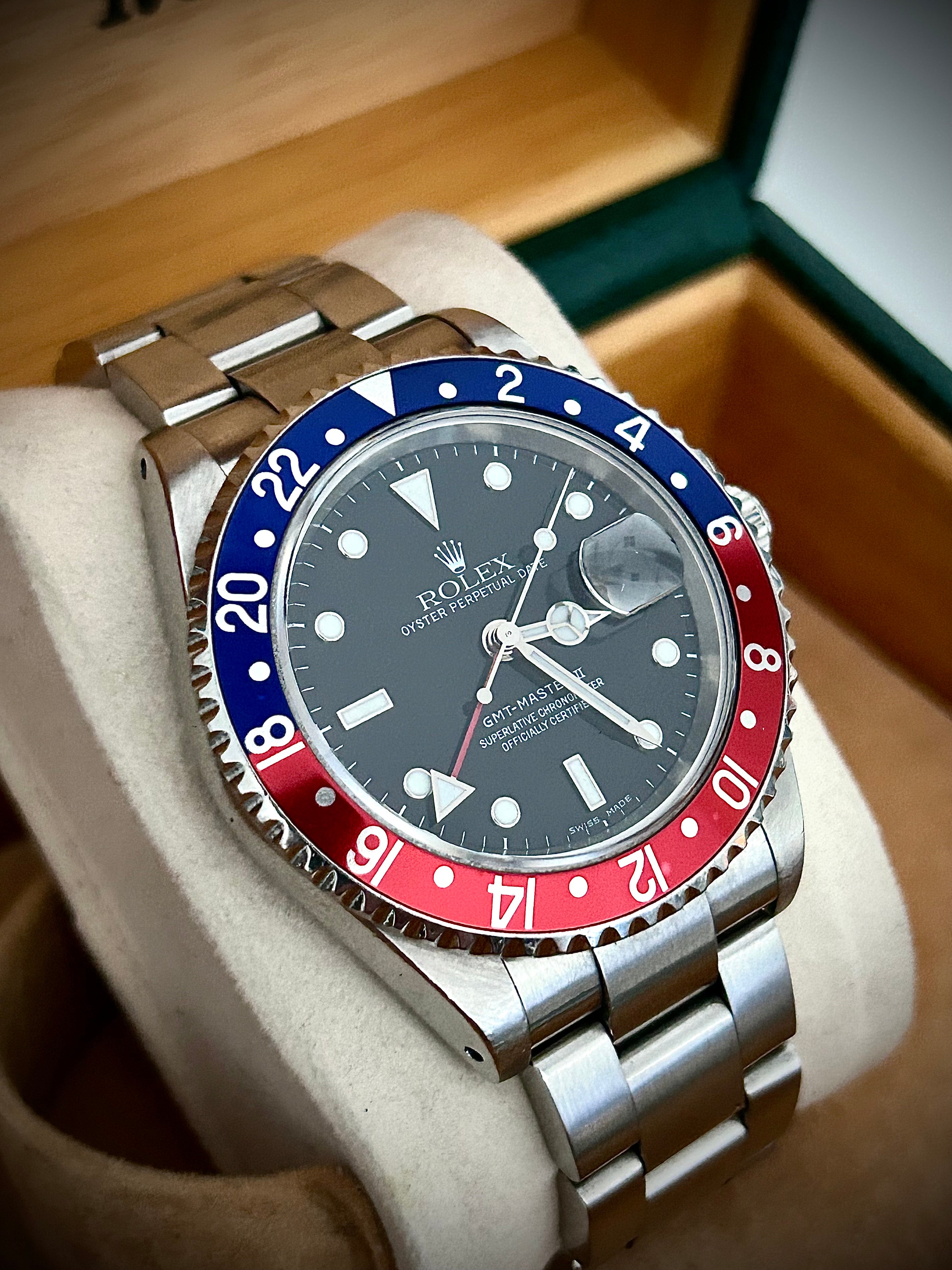 2002 ROLEX GMT MASTER II, PEPSI, 16710, BOX AND BOOKLETS, INC GST