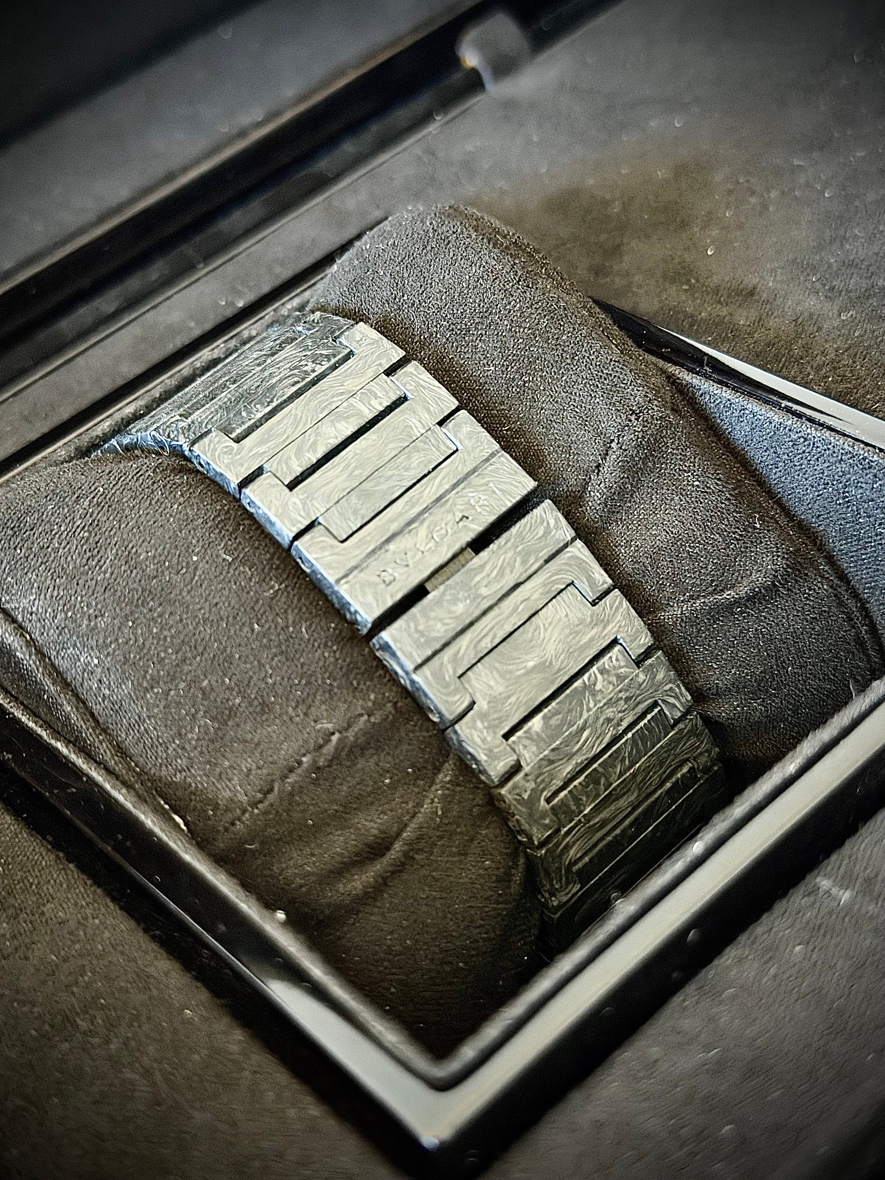 2023 BVLGARI OCTO FINISSIMO CARBON GOLD, 103779, FULL SET, INC GST