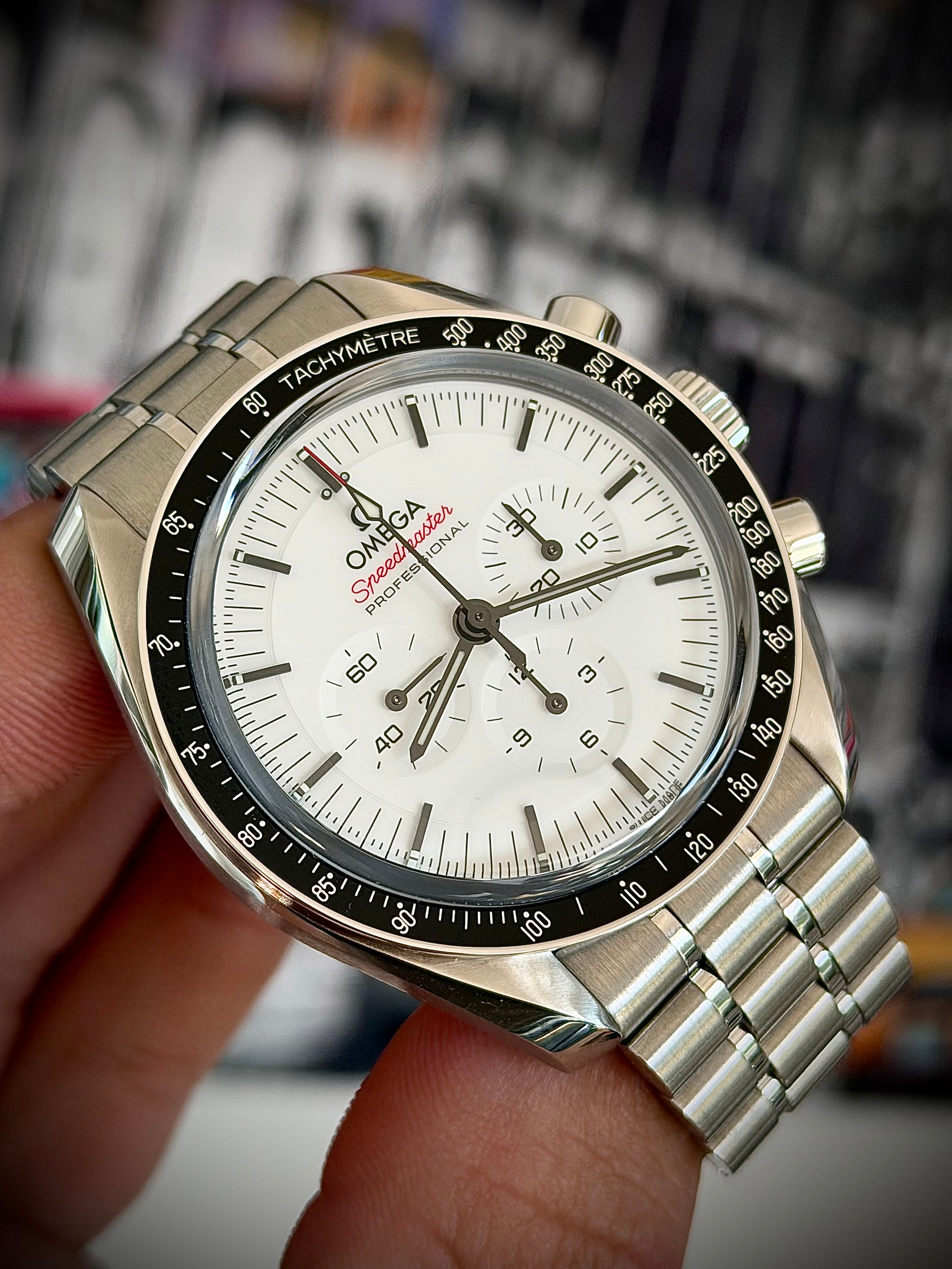 2025 OMEGA SPEEDMASTER WHITE DIAL, FULL SET, INC GST