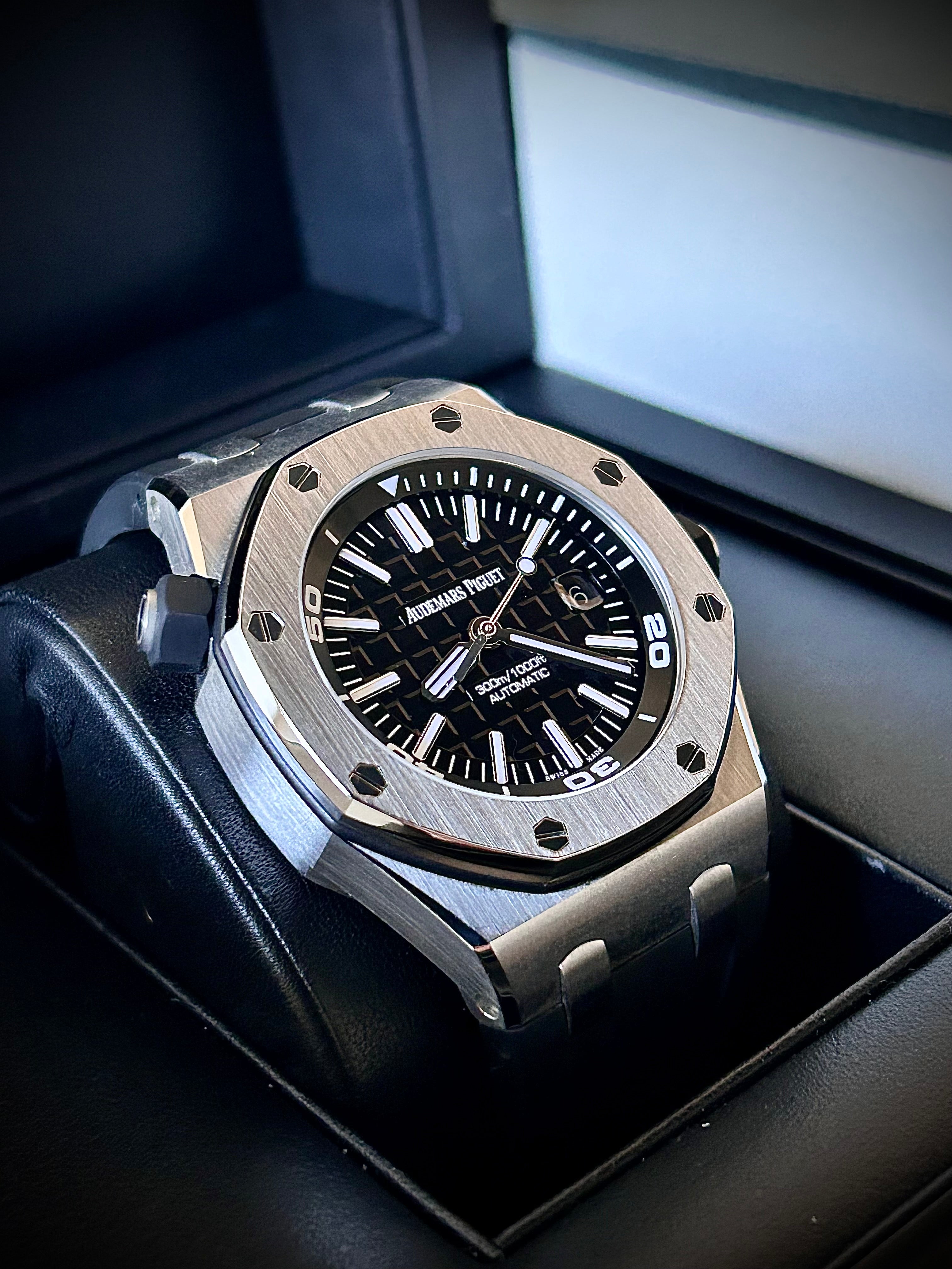 2021 AUDEMARS PIGUET ROYAL OAK OFFSHORE DIVER, 15710ST, BOX AND PAPERS INC GST
