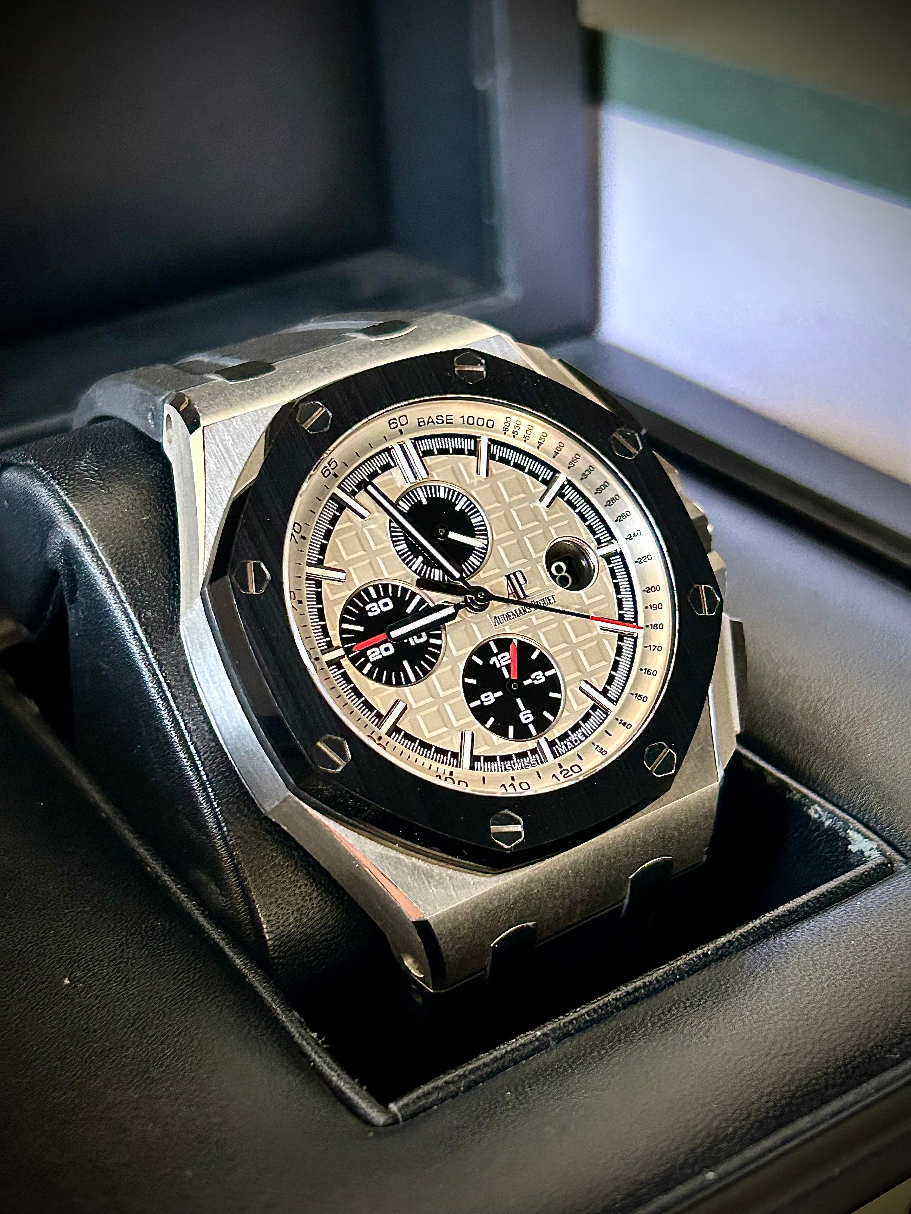 2015 AUDEMARS PIGUET ROYAL OAK OFFSHORE CHRONOGRAPH, FULL SET, INC GST
