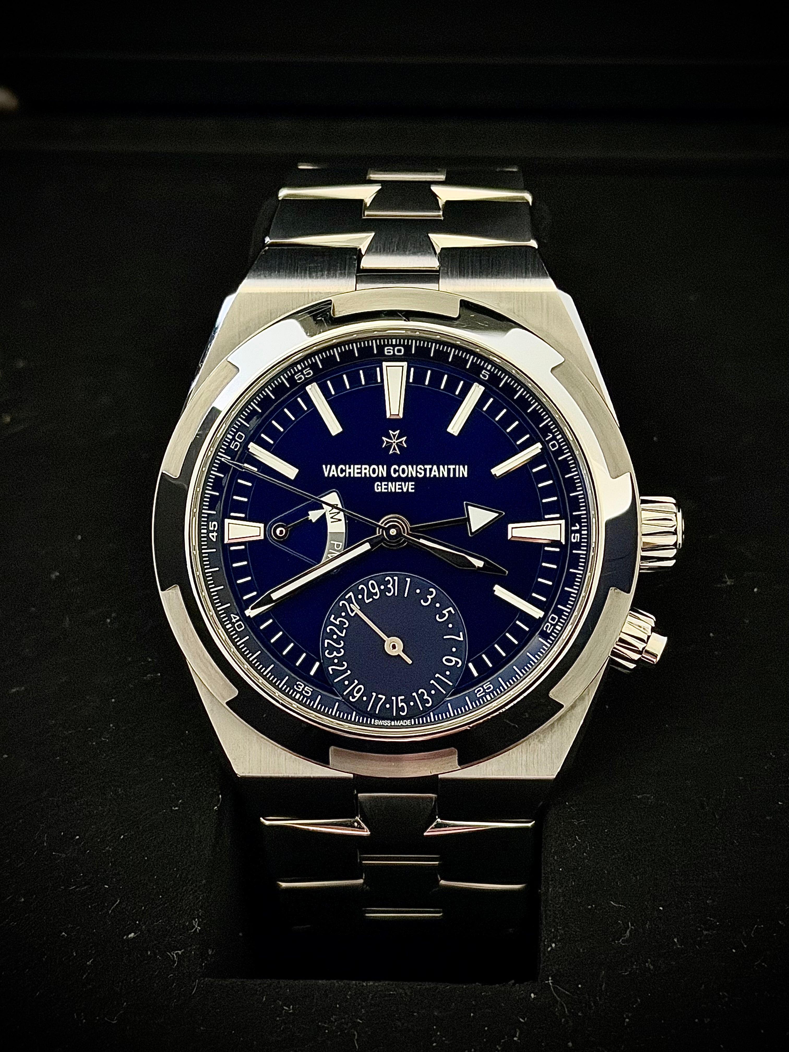 2020 VACHERON CONSTANTIN OVERSEAS DUAL TIME, BLUE DIAL, 7900V/110A-B546, FULL SET, INC GST