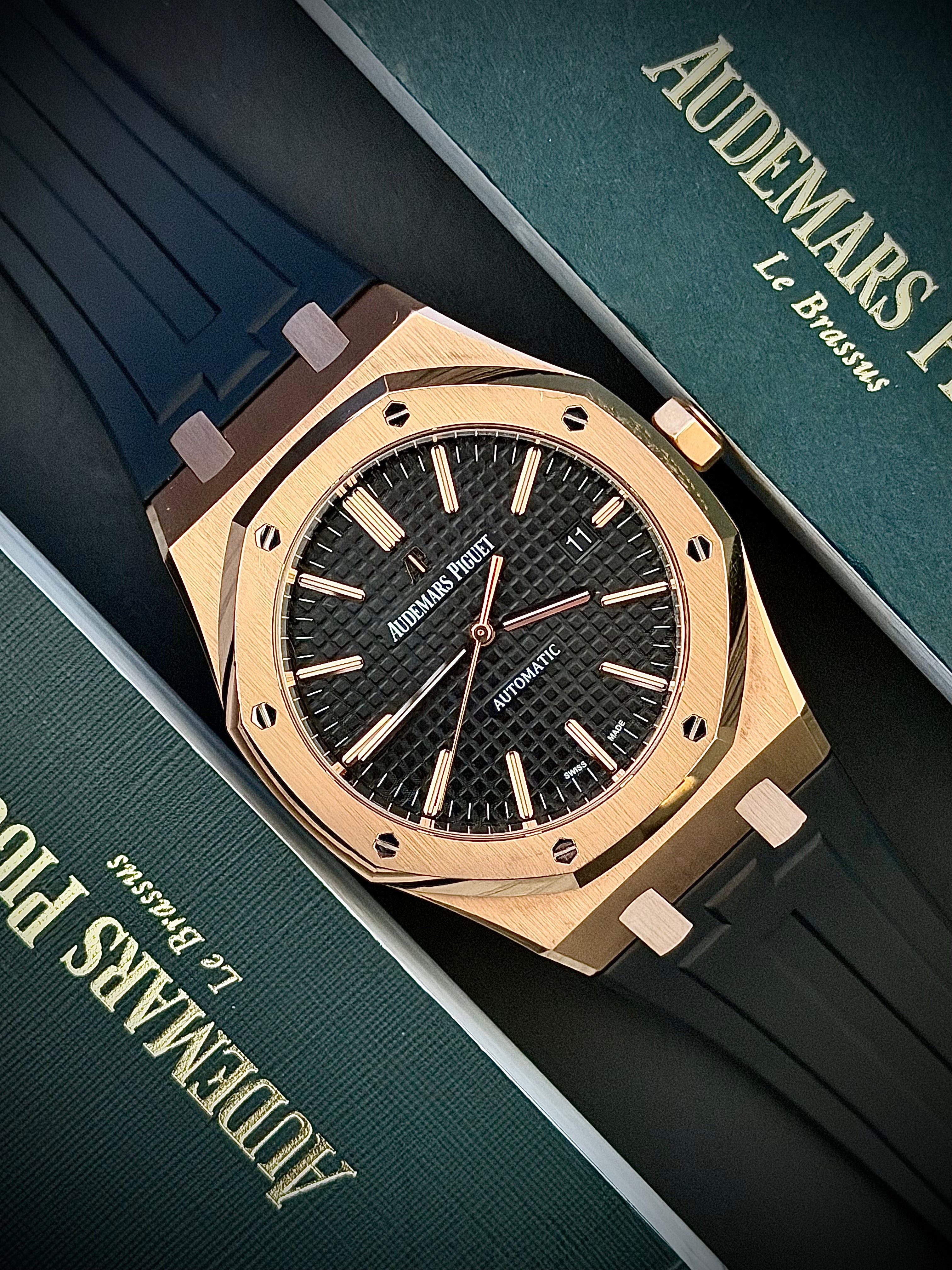 2017 AUDEMARS PIGUET ROYAL OAK, 15400OR, FULL SET, INC GST