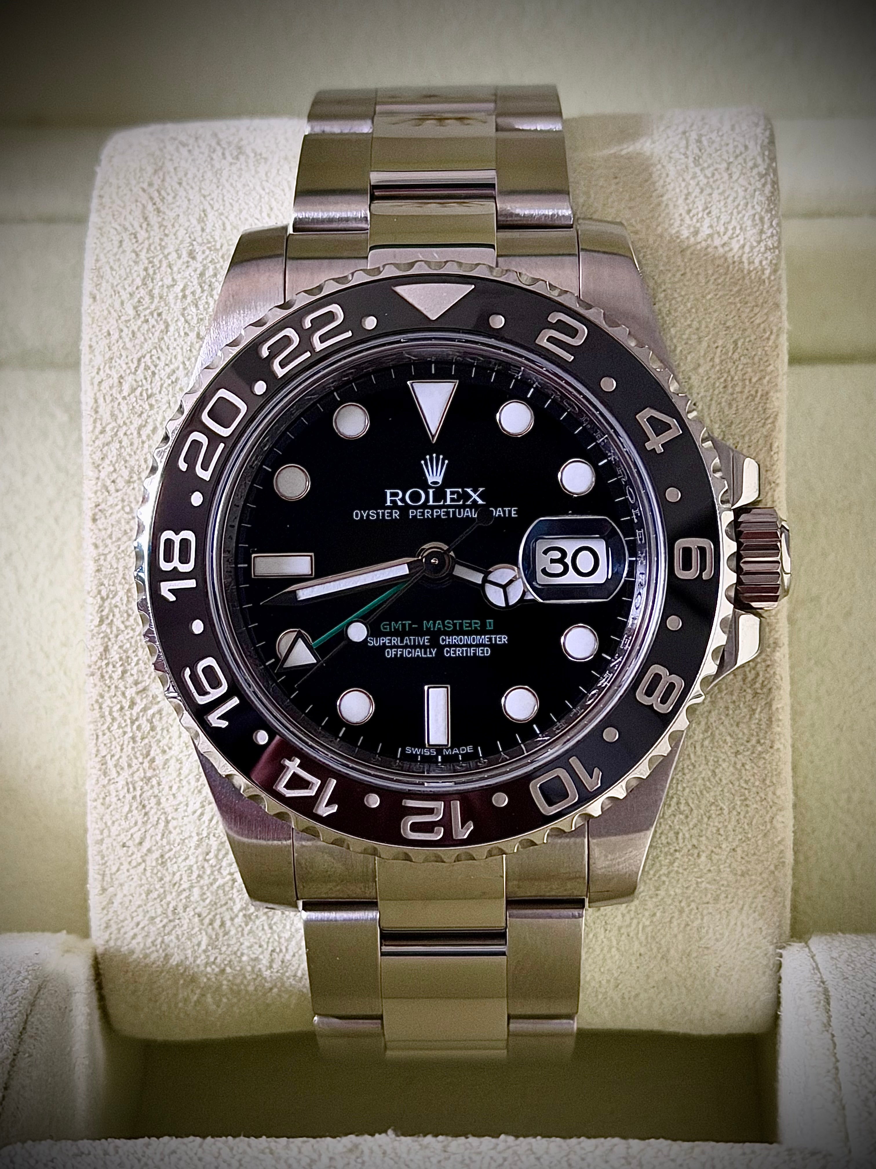 2010 ROLEX GMT-MASTER II, 116710LN, GREEN GMT HAND, ONE OWNER, FULL COLLECTOR’S SET, ORIGINAL INVOICE & 2020 RSC, INC GST