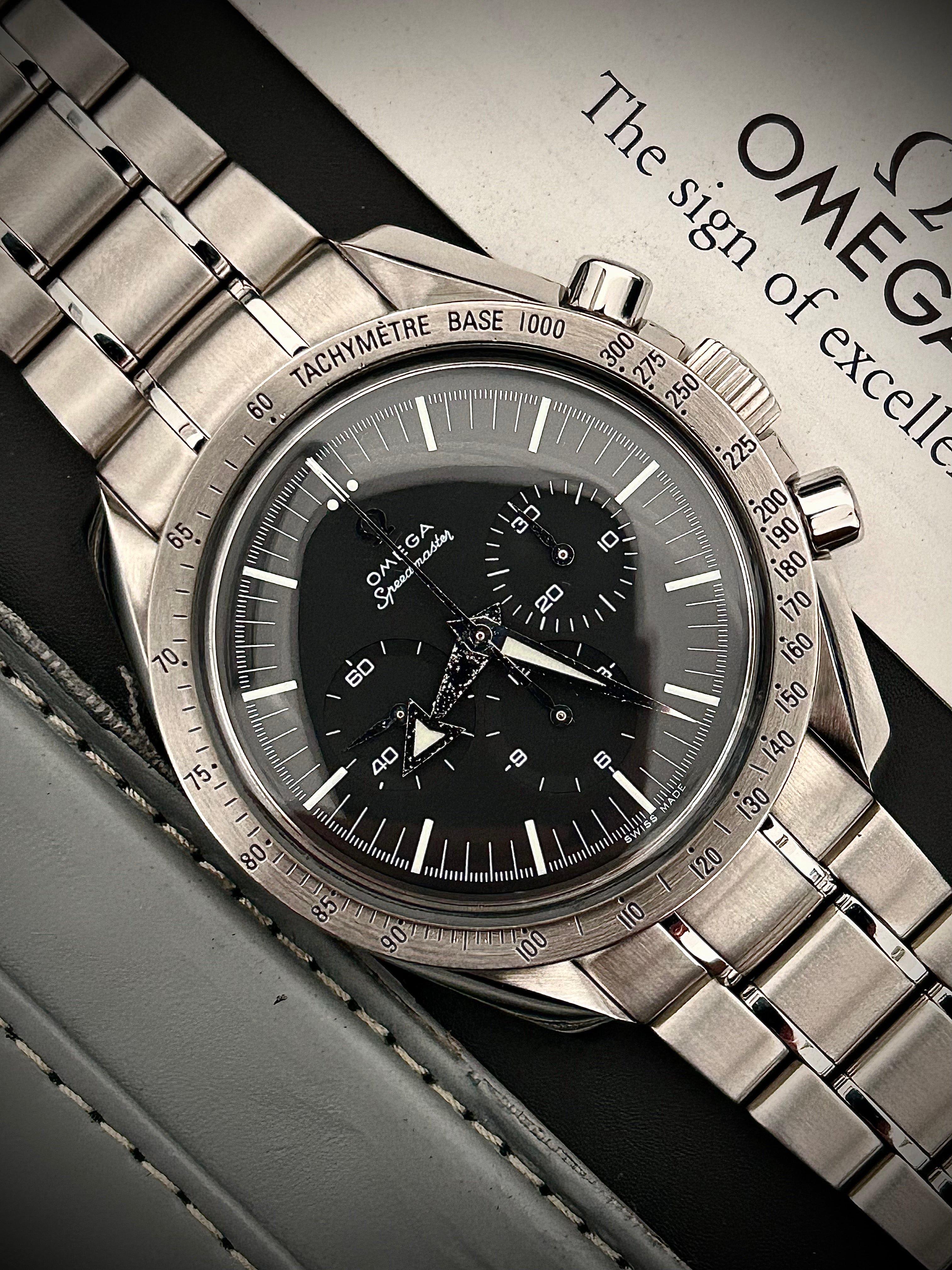 1998 OMEGA SPEEDMASTER BROAD ARROW, 3594.50, FULL SET, INC GST