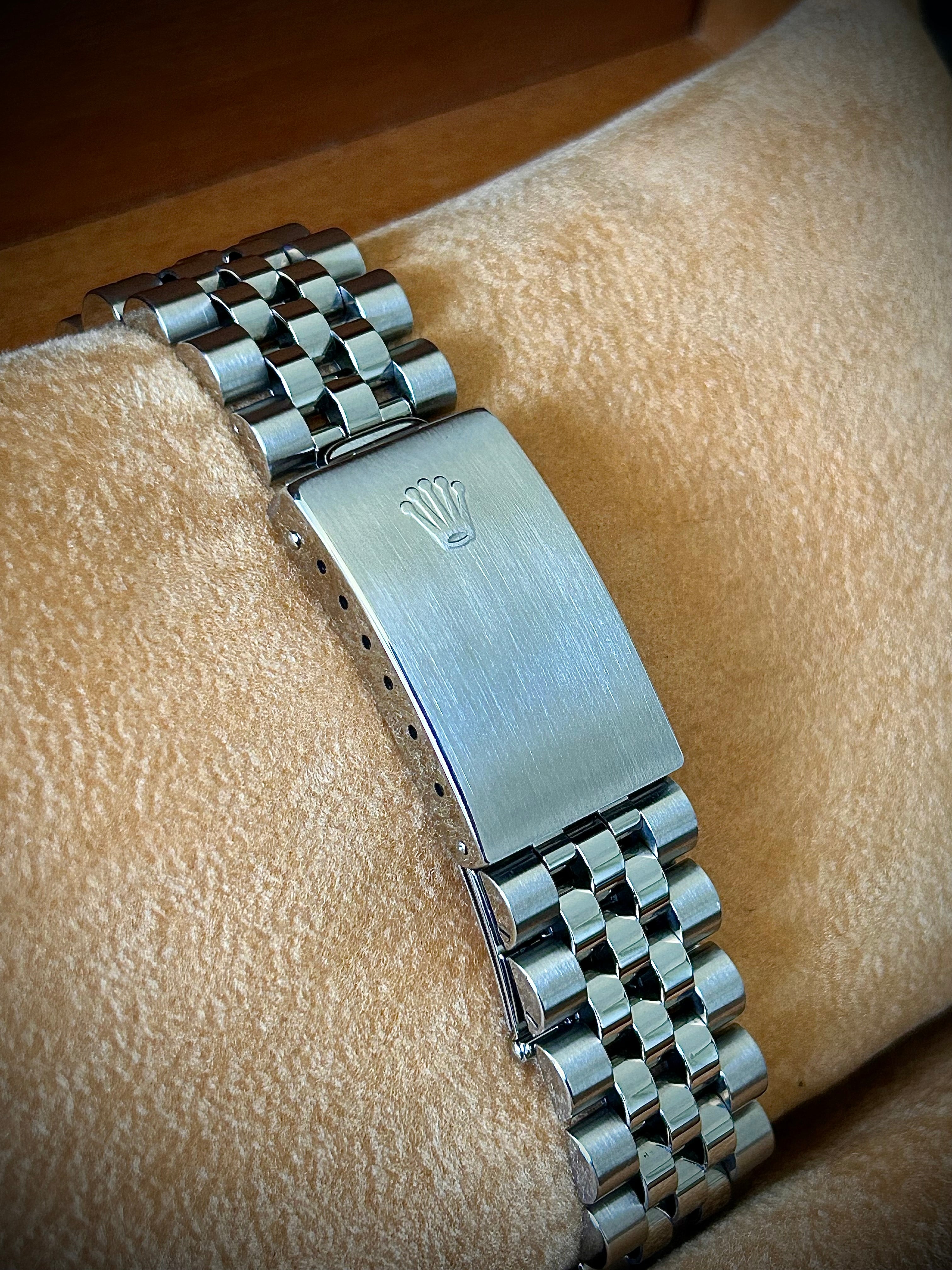 1995 ROLEX DATEJUST 36, 16234, SALMON DIAL, WATCH AND BOX, INC GST