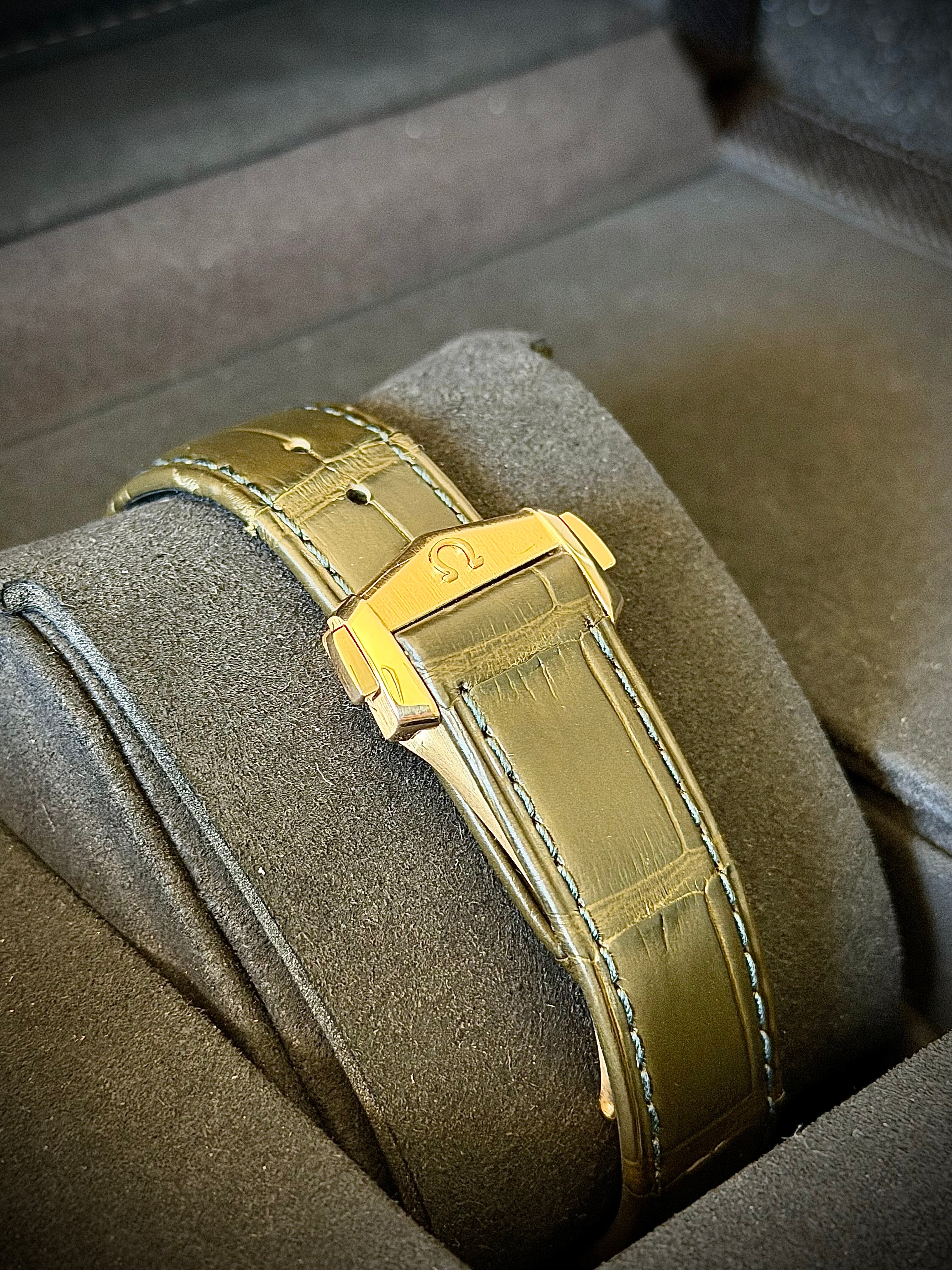 2023 OMEGA SPEEDMASTER MOONSHINE GOLD, FULL SET, INC GST