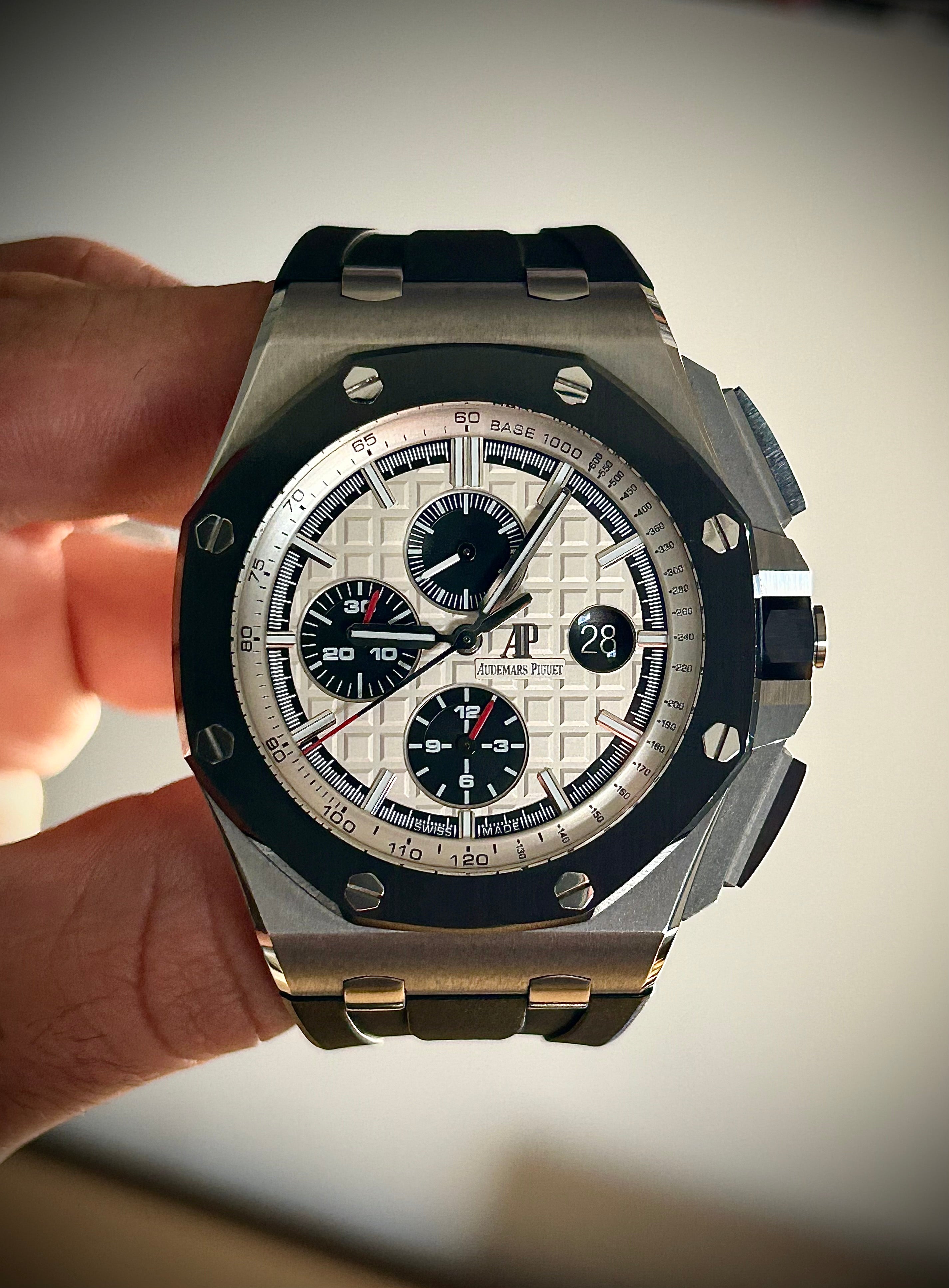 2015 AUDEMARS PIGUET ROYAL OAK OFFSHORE CHRONOGRAPH, FULL SET, INC GST