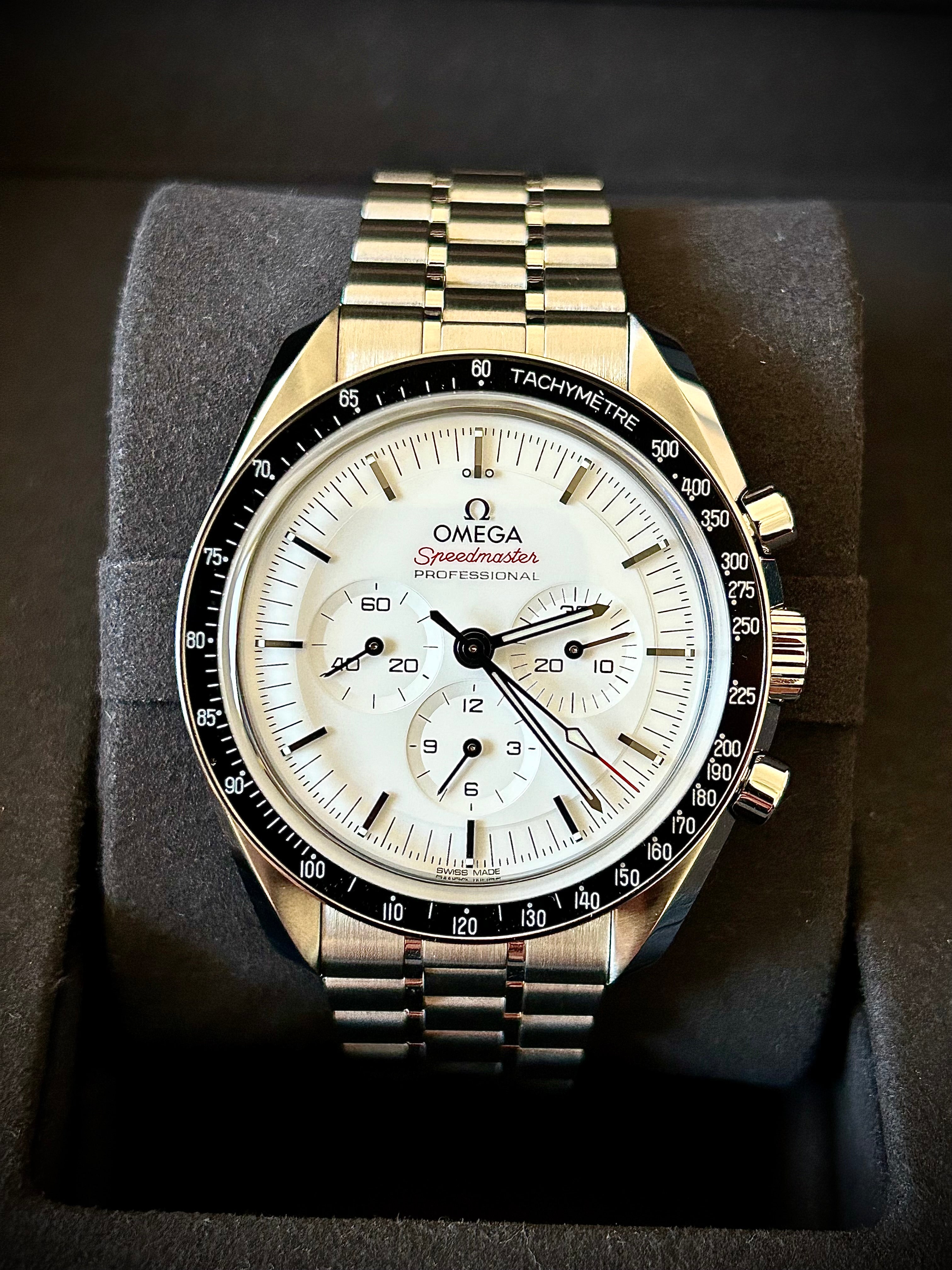 2025 OMEGA SPEEDMASTER WHITE DIAL, FULL SET, INC GST