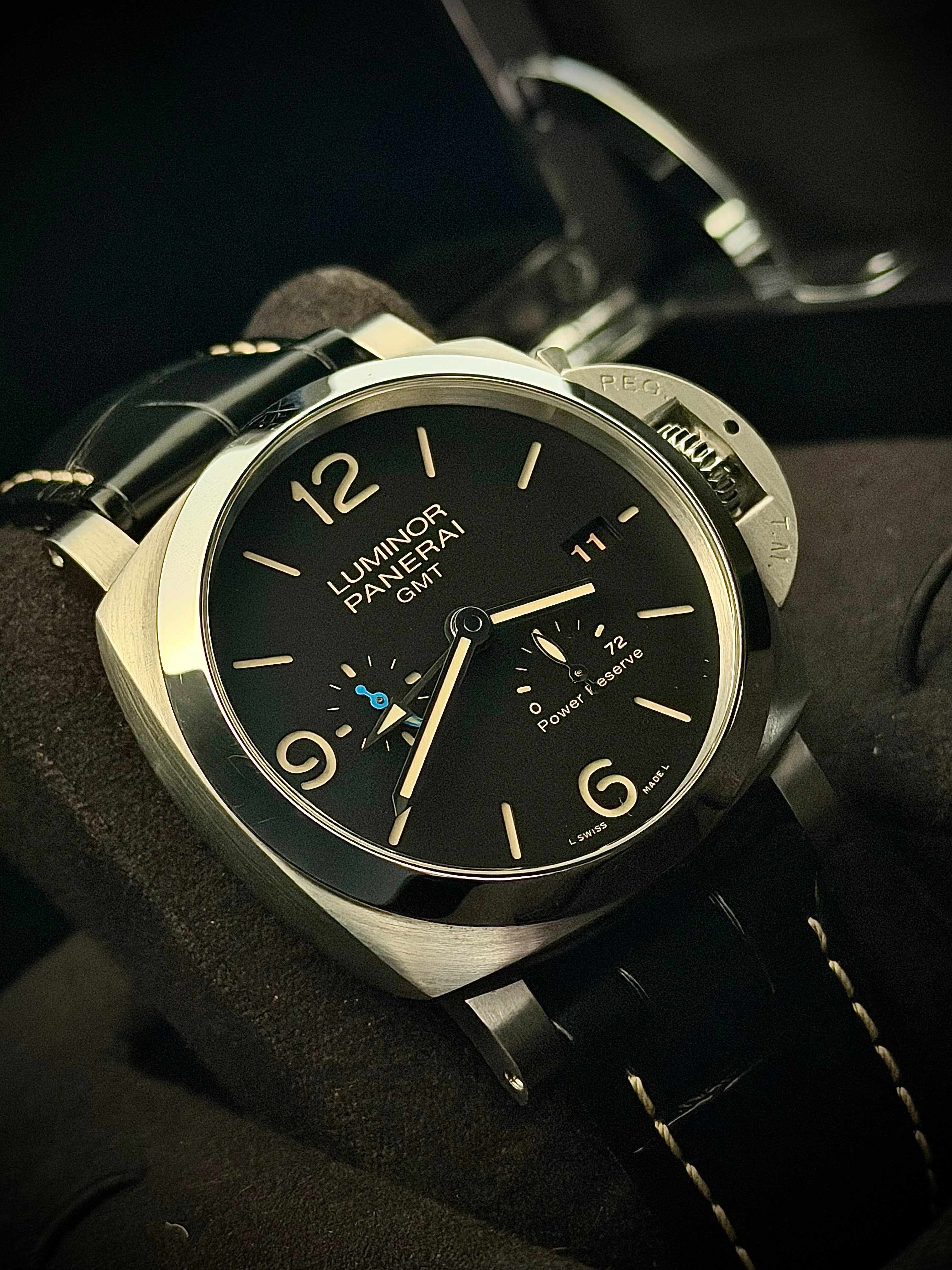 2021 PANERAI LUMINOR 1950 3 DAYS GMT POWER RESERVE, PAM01321, OEM BRACELET + ORIGINAL INVOICE, INC GST