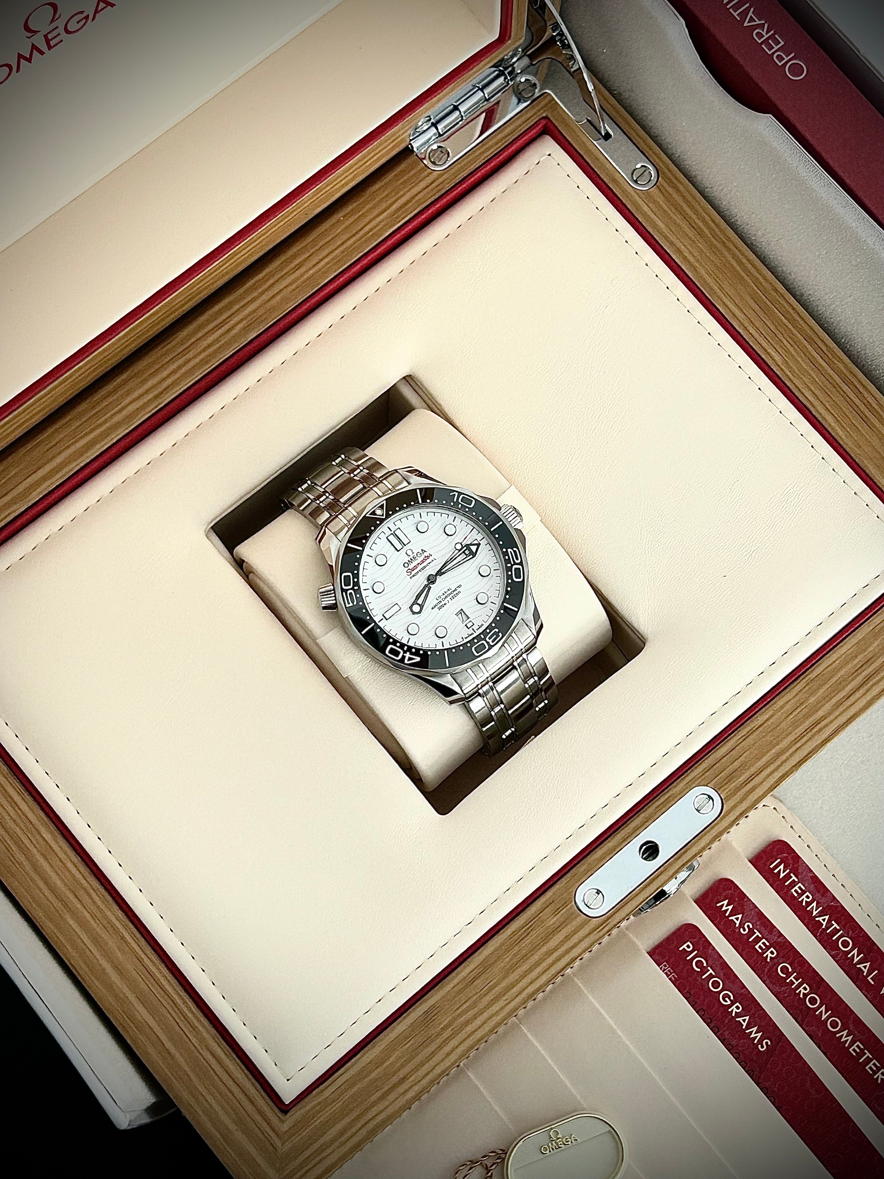 2023 OMEGA SEAMASTER 300, FULL SET, INC GST