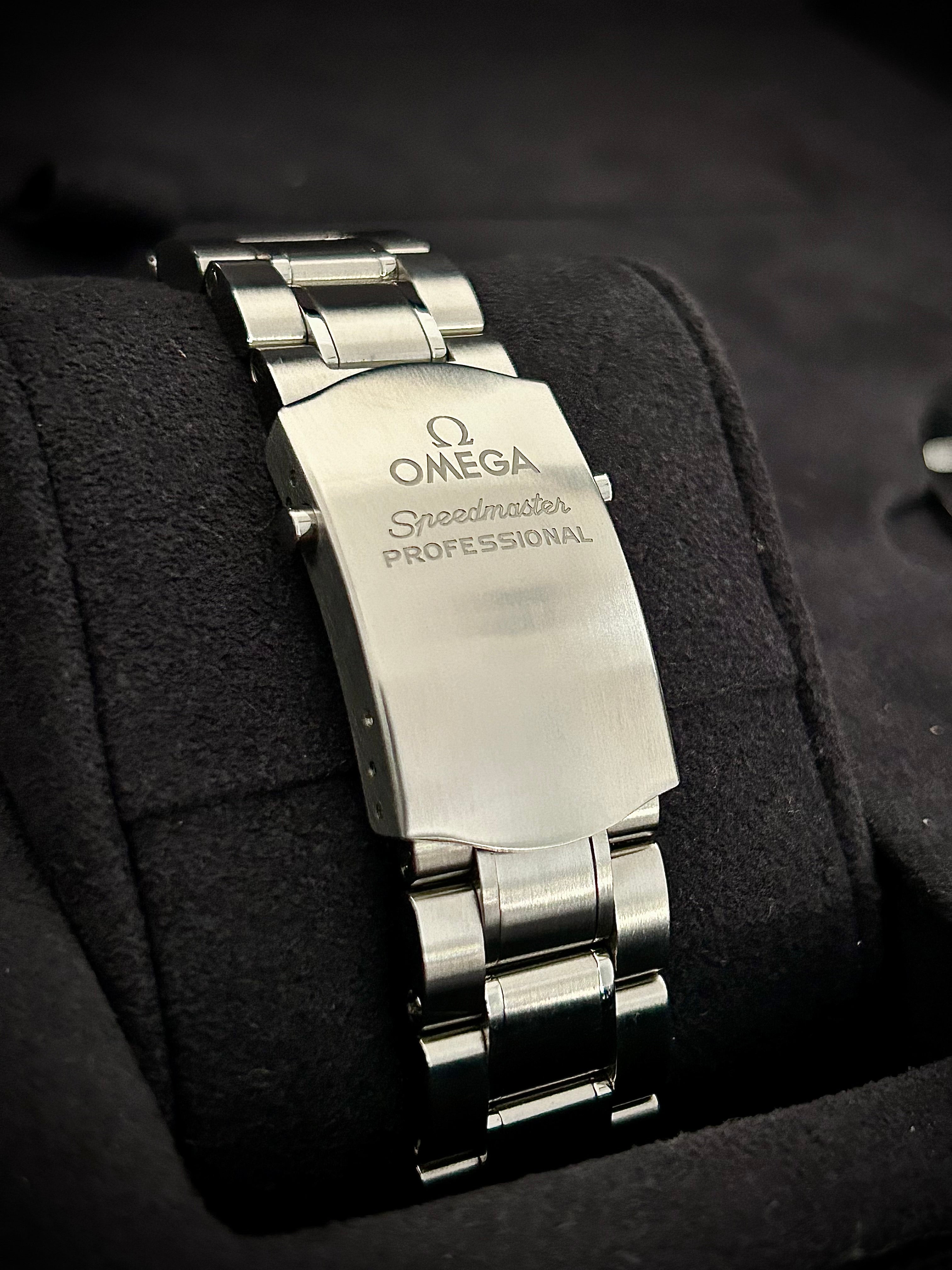 2015 OMEGA SPEEDMASTER PROFESSIONAL, FULL SET, INC GST No