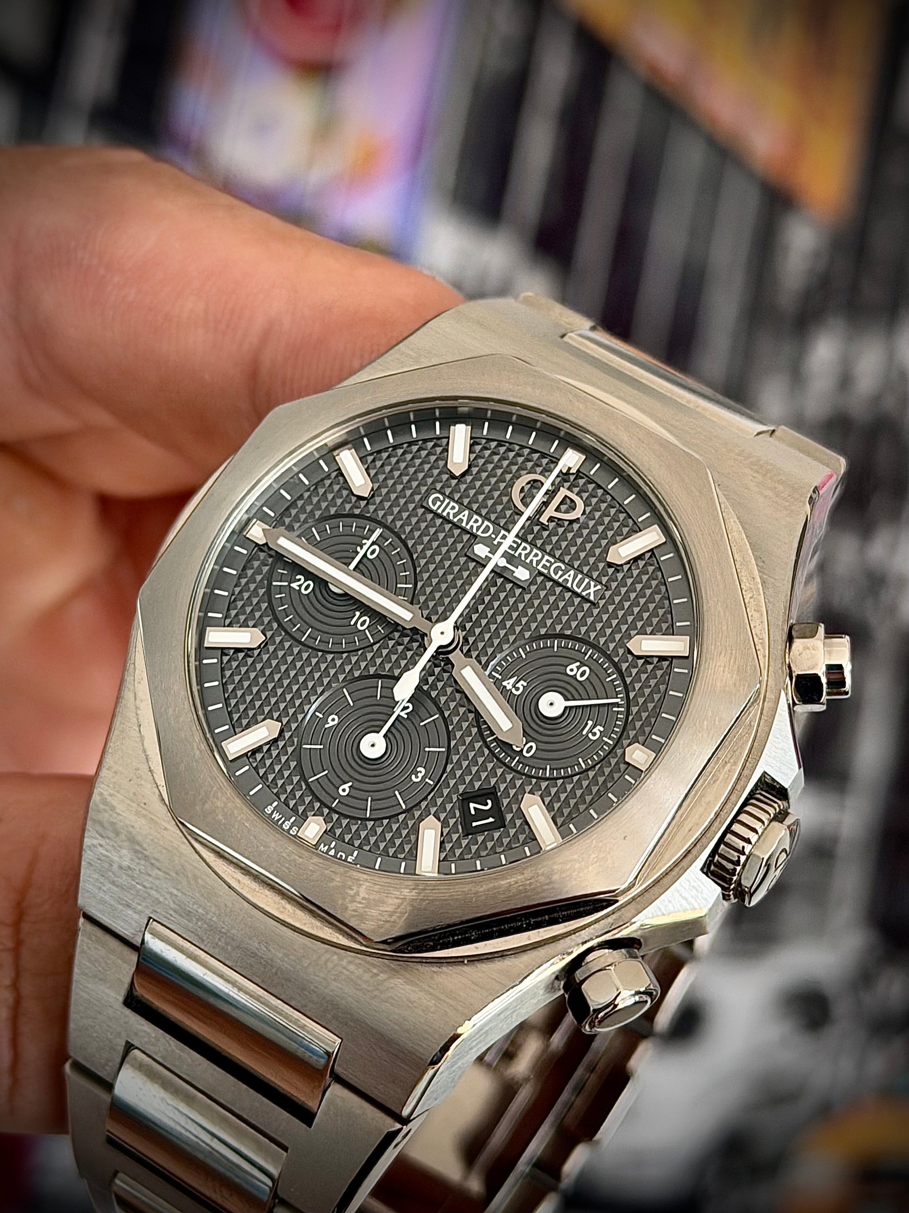 2024 GIRARD-PERREGAUX LAUREATO CHRONOGRAPH TI49, 81020-21-3263-1CM, 42MM, FULL SET, INC GST