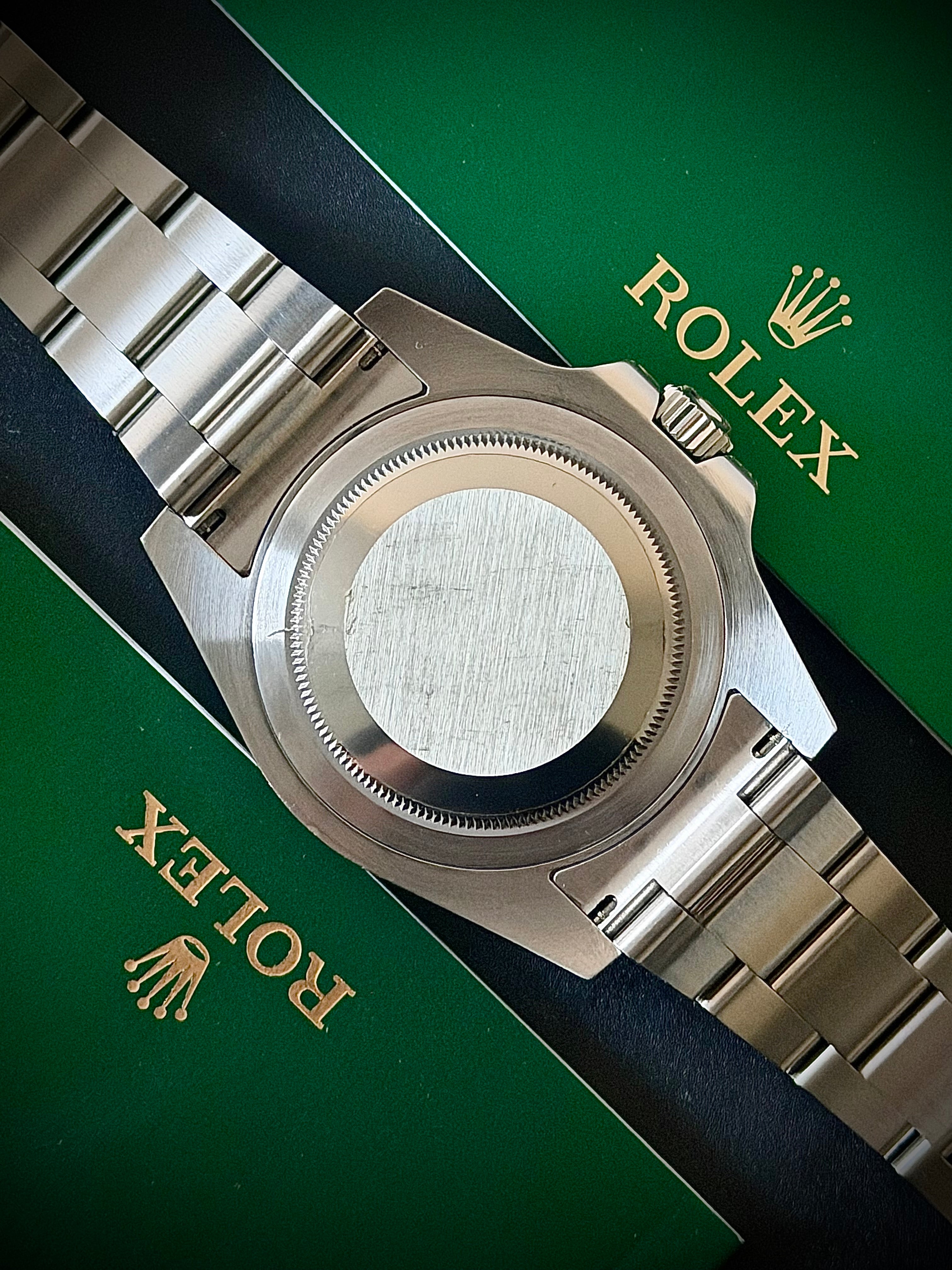 2014 ROLEX GMT-MASTER II “GREEN ARROW”, 116710LN, BOX AND PAPERS, INC GST