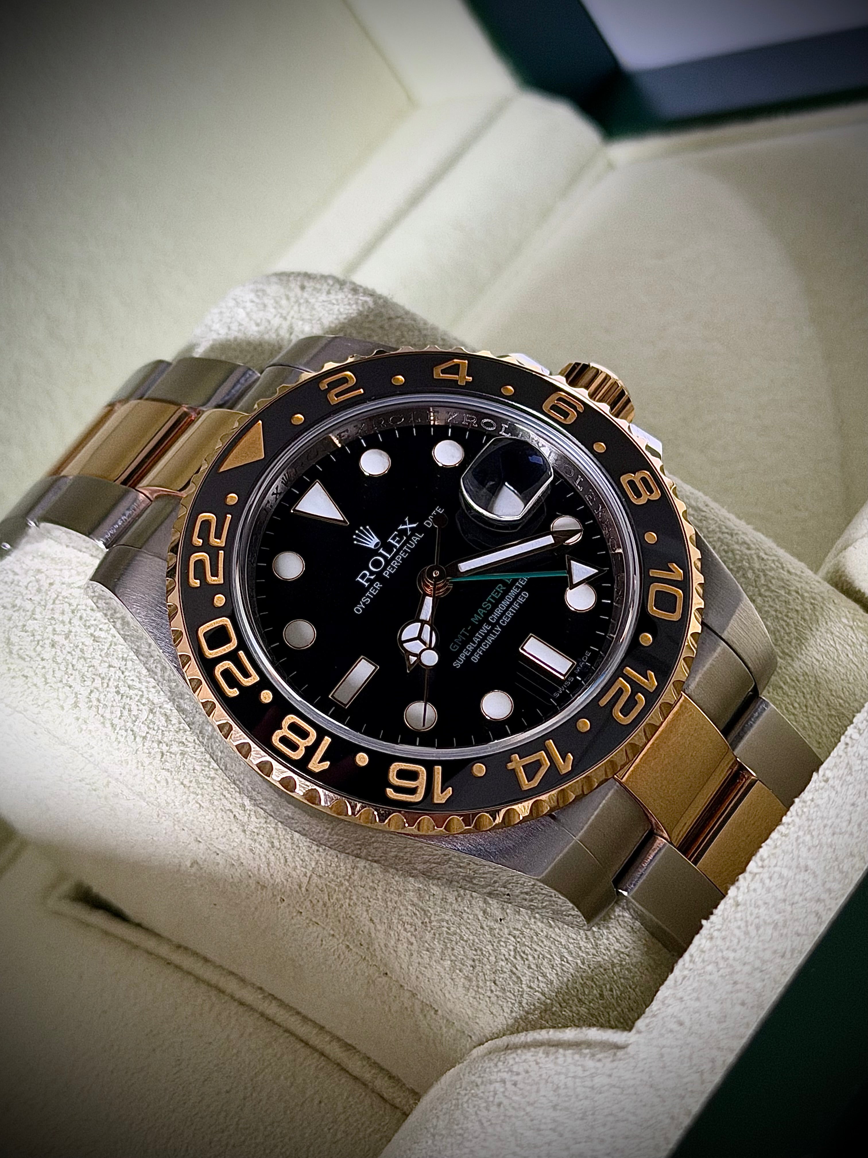 2006 ROLEX GMT MASTER II, 116713LN, FULL SET, INC GST