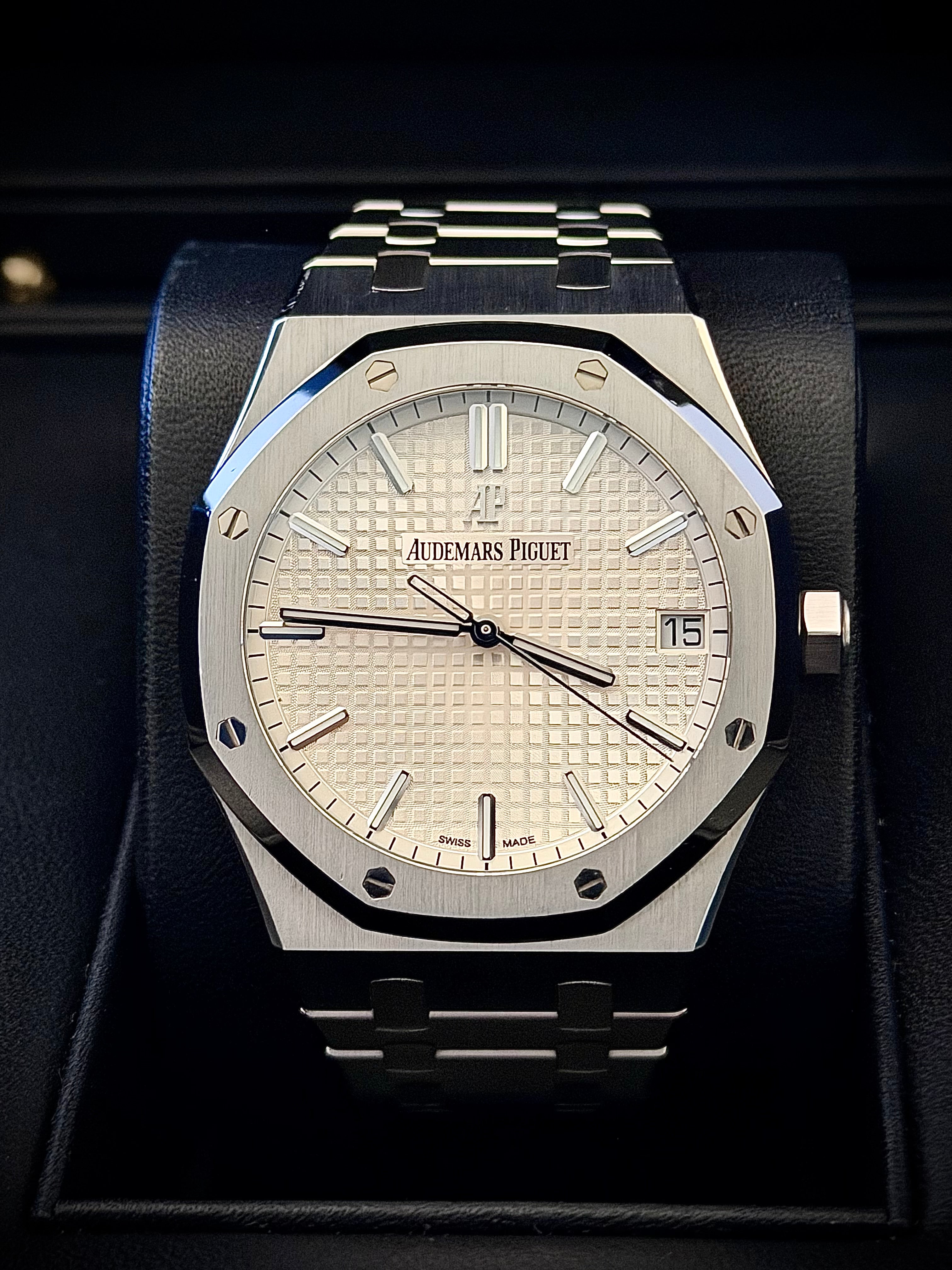 2020 AUDEMARS PIGUET ROYAL OAK, 15500ST, WHITE DIAL, FULL SET, INC GST