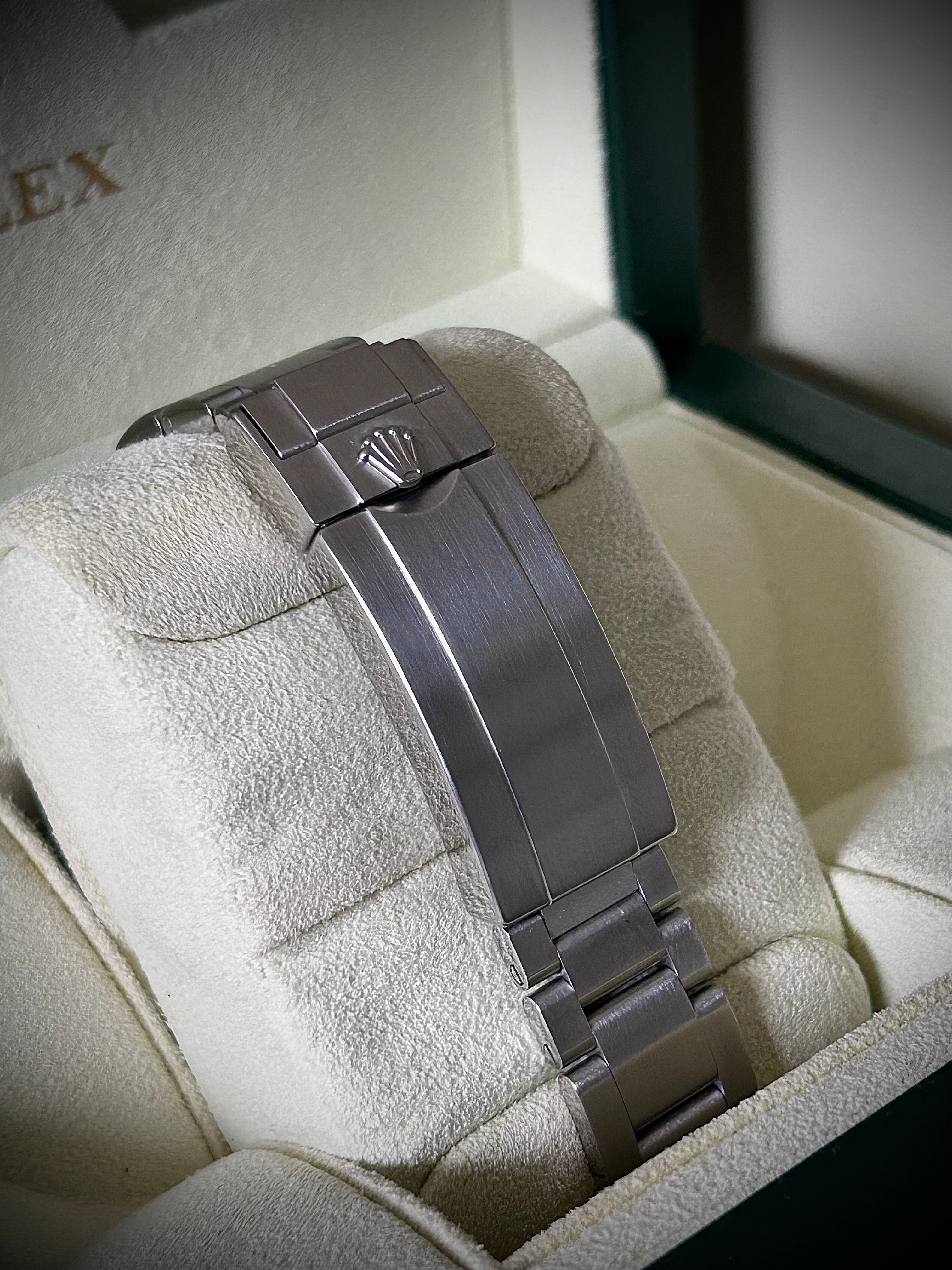 2012 ROLEX SUBMARINER DATE 116610LN, FULLY SERVICED, BOX AND PAPERS, INC GST