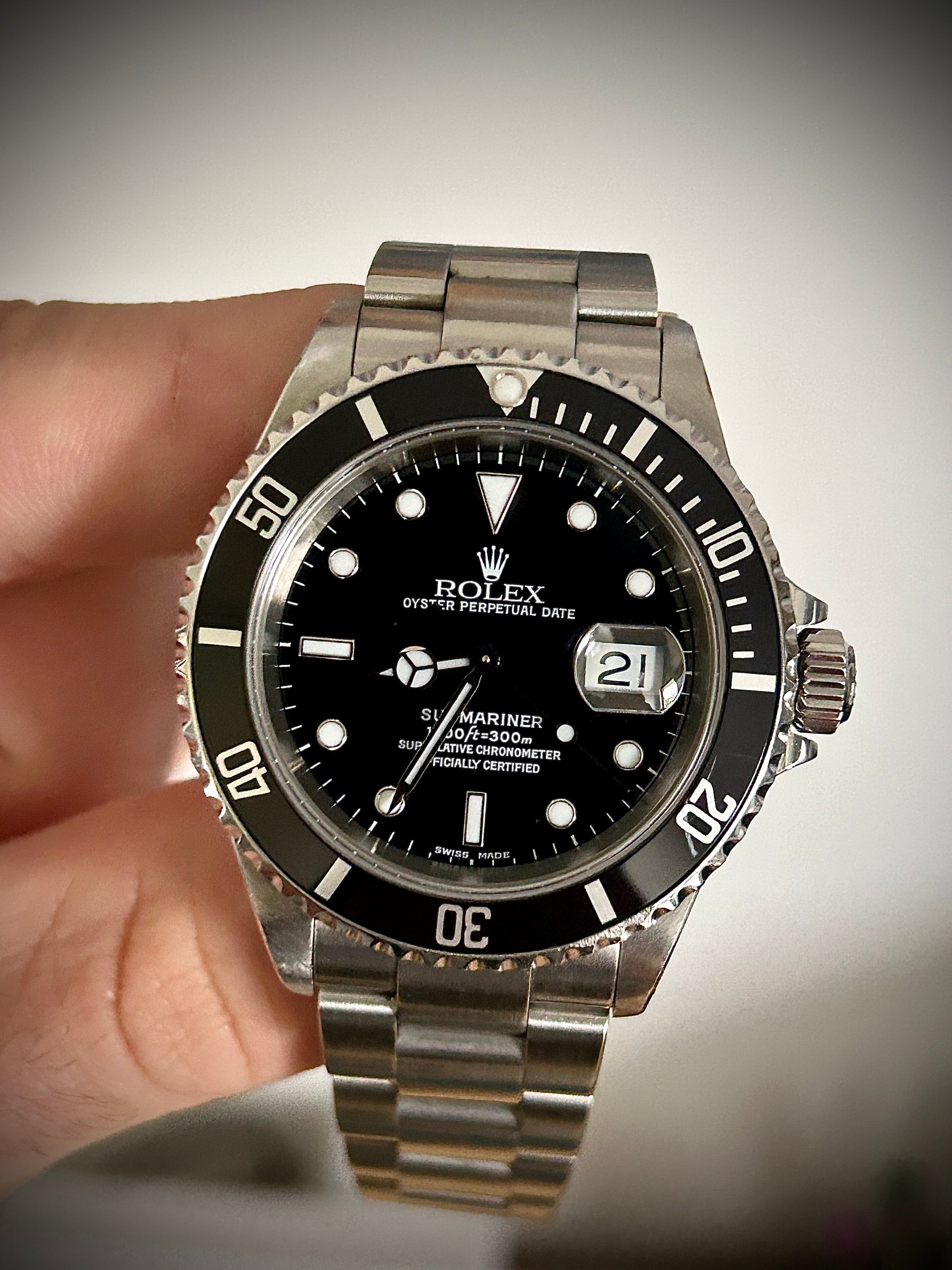 2000 ROLEX SUBMARINER DATE, 16610, BOX AND PAPERS WITH RSC, INC GST