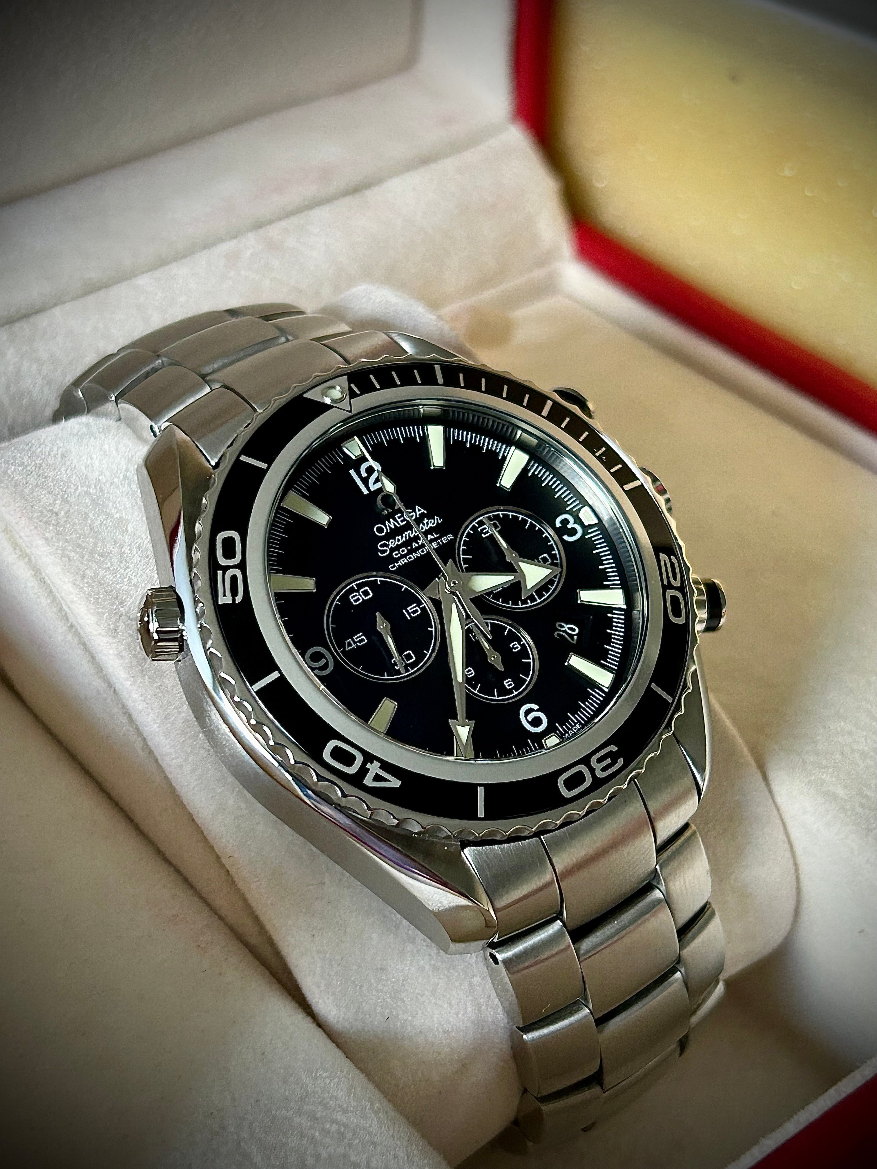 2010 OMEGA SEAMASTER PLANET OCEAN CHRONOGRAPH, 45.5MM, FULL SET, INC GST