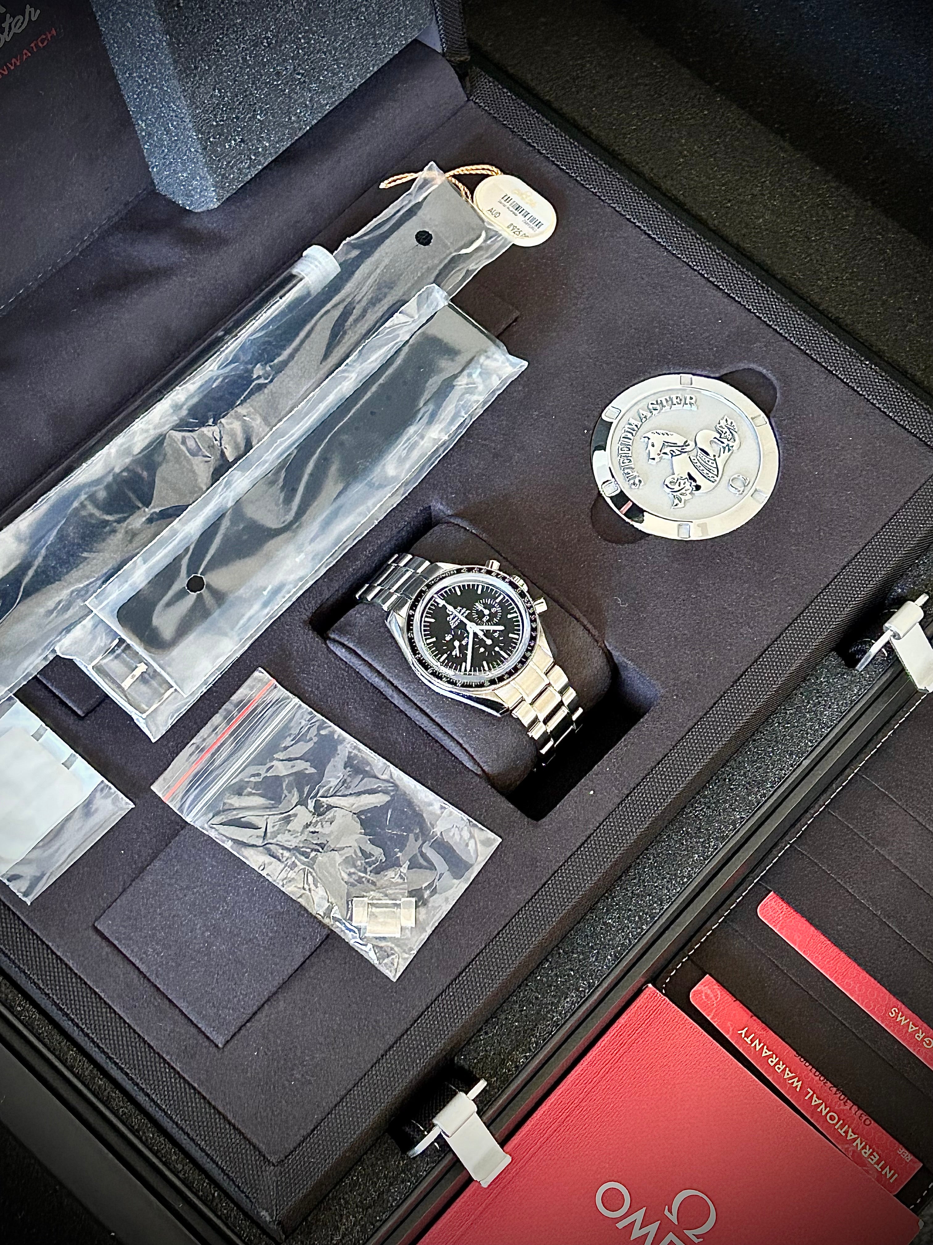 2020 OMEGA SPEEDMASTER MOONWATCH SAPPHIRE SANDWICH, BIG BOX, FULL SET, INC GST
