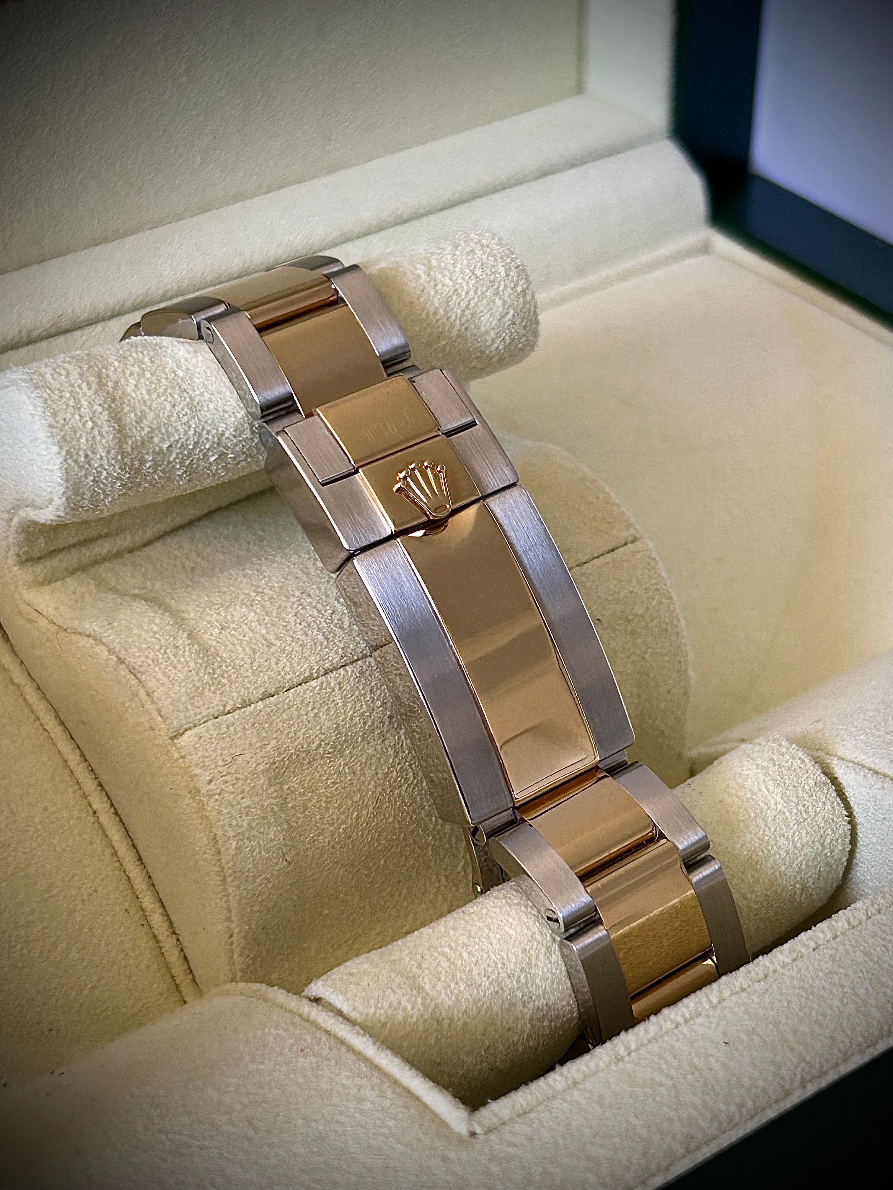 2009 ROLEX COSMOGRAPH DAYTONA, BLUE MASERATI DIAL 116523, FULL SET, INC GST