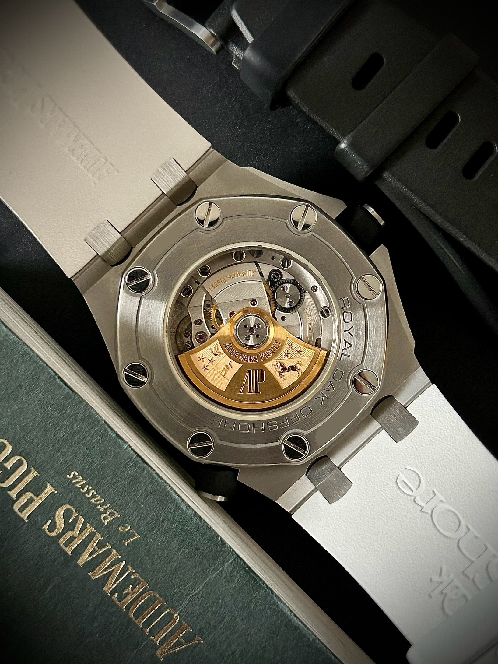 2016 AUDEMARS PIGUET ROYAL OAK OFFSHORE DIVER, FULL SET, INC GST