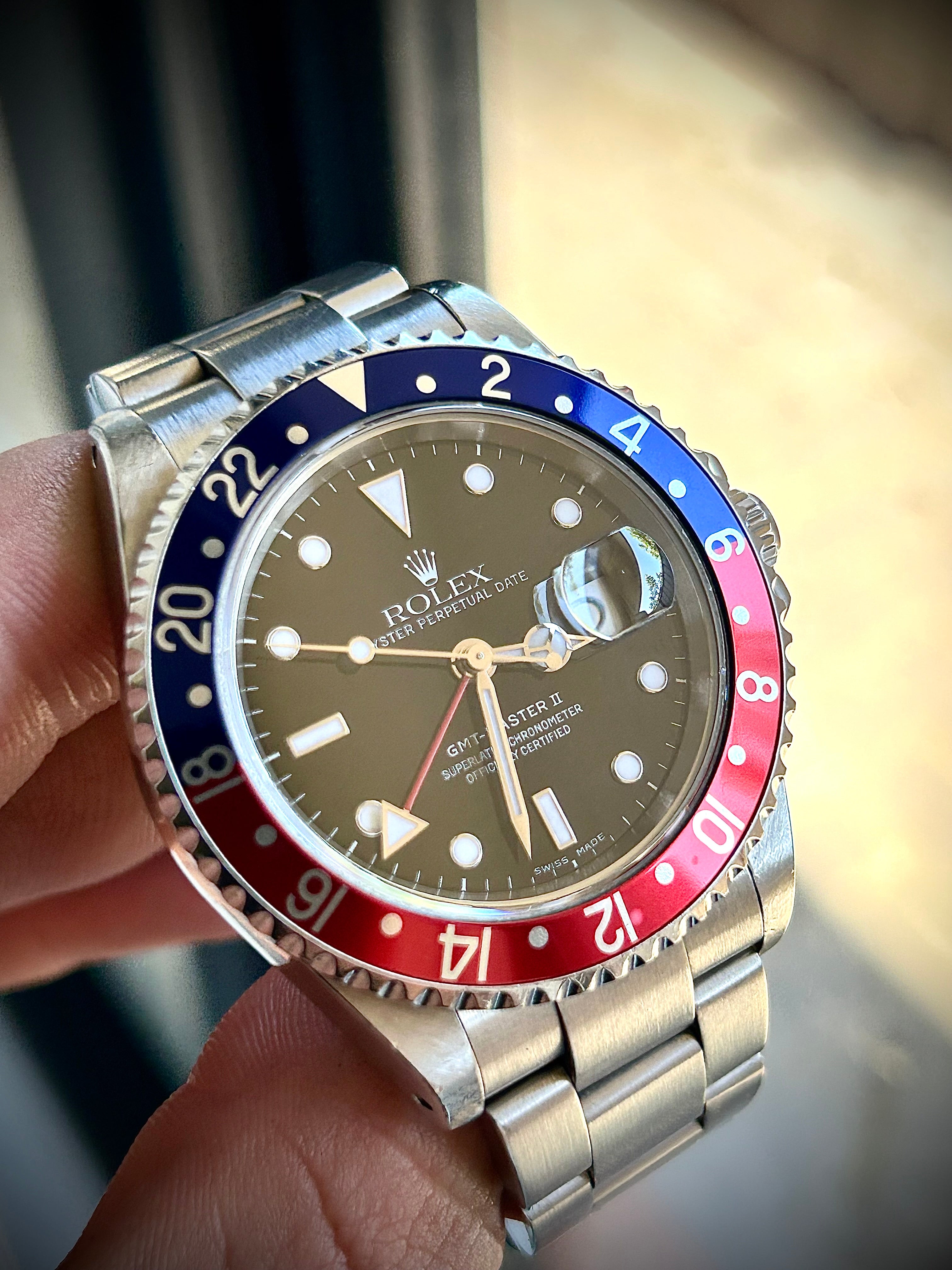 2002 ROLEX GMT MASTER II, PEPSI, 16710, BOX AND BOOKLETS, INC GST