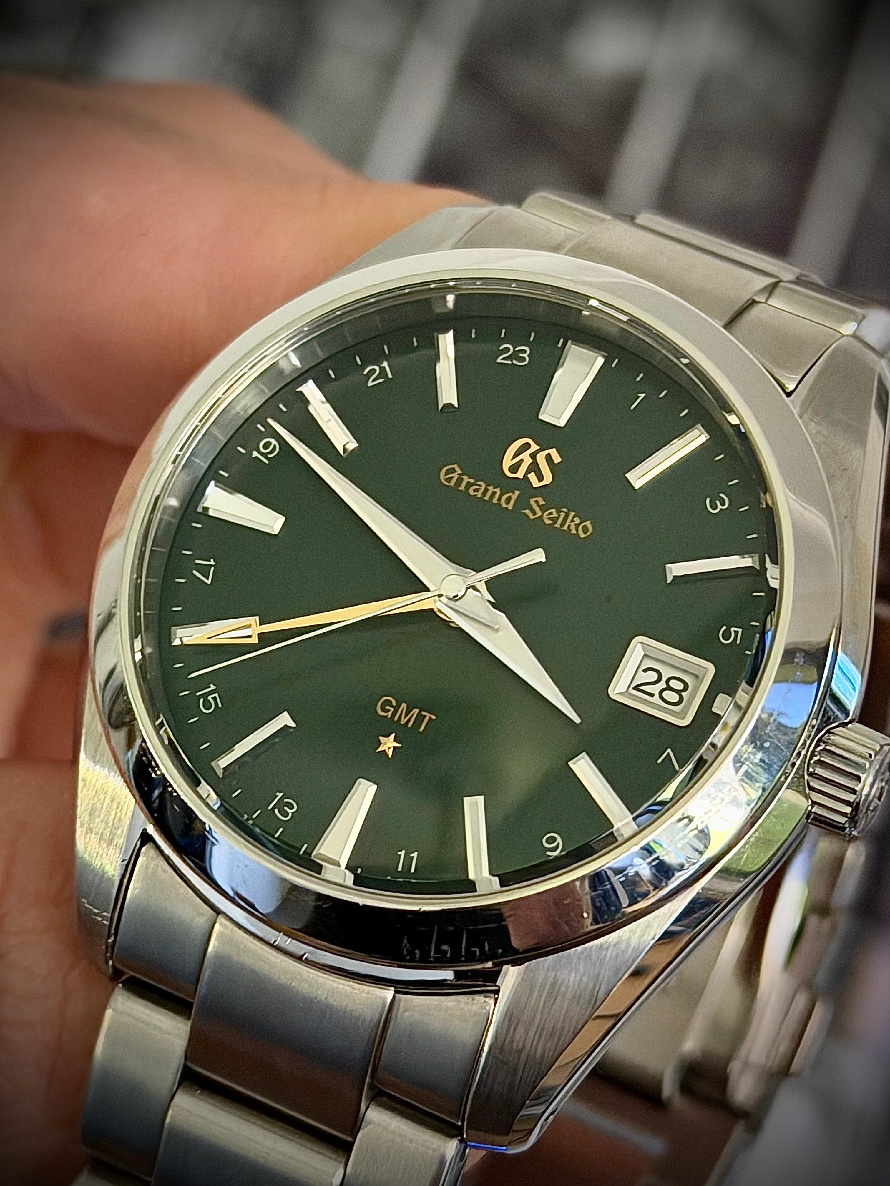 2018 GRAND SEIKO HERITAGE COLLECTION QUARTZ GMT 25TH ANNIVERSARY LIMITED EDITION, SBGN007, GREEN DIAL, FULL SET, INC GST