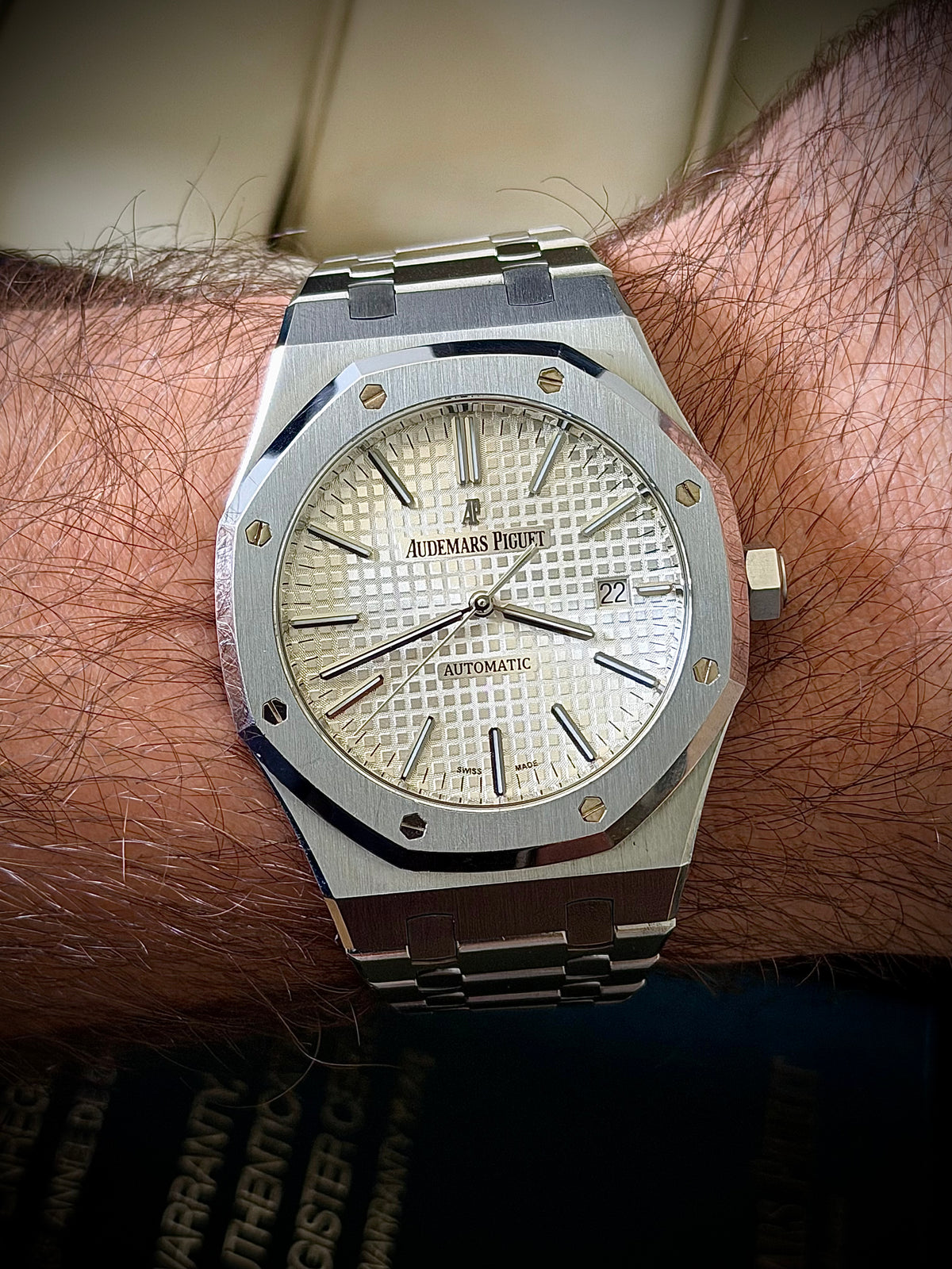 2014 AUDEMARS PIGUET ROYAL OAK SELFWINDING, 15400ST.OO.1220ST.02, WHITE DIAL, BOX & PAPERS, INC GST