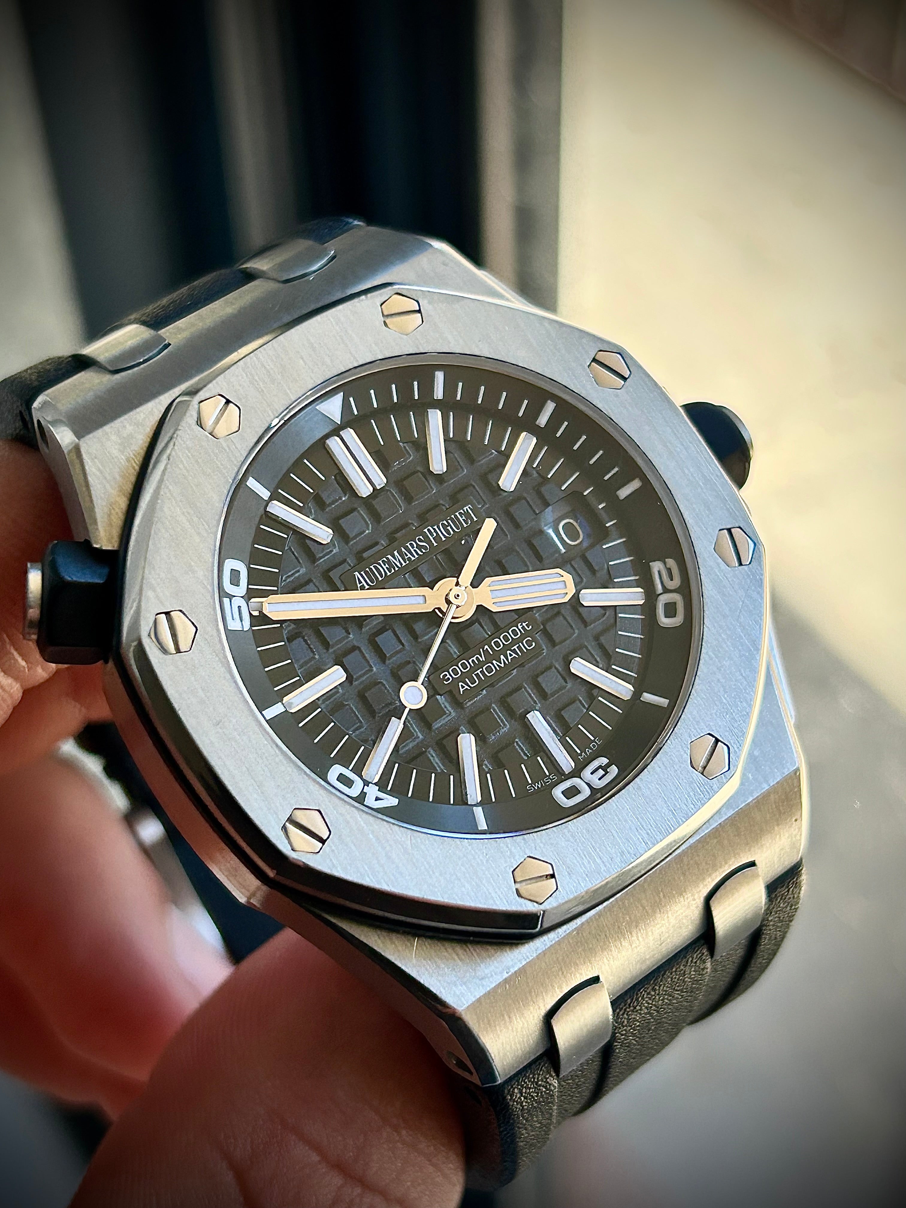 2011 AUDEMARS PIGUET ROYAL OAK OFFSHORE DIVER, 15703ST, INC GST