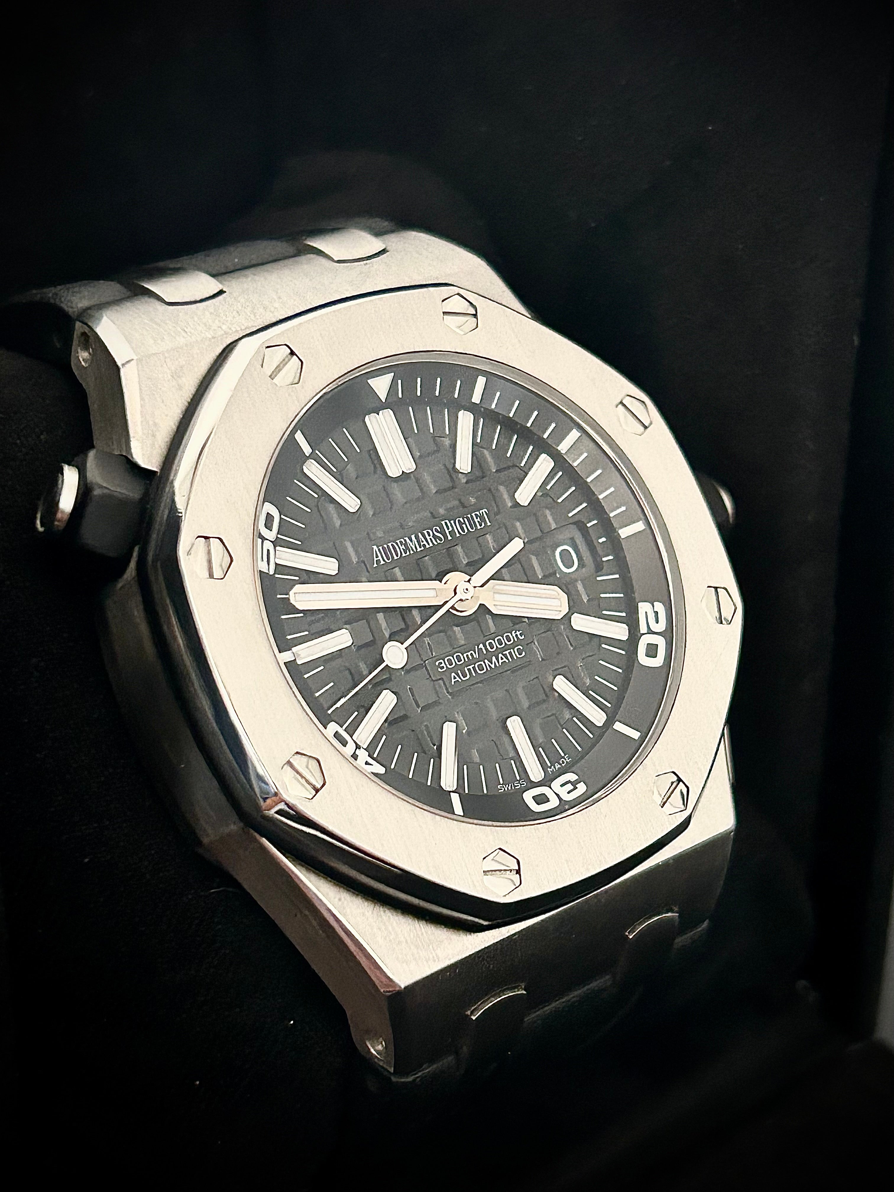 2011 AUDEMARS PIGUET ROYAL OAK OFFSHORE DIVER, 15703ST, INC GST