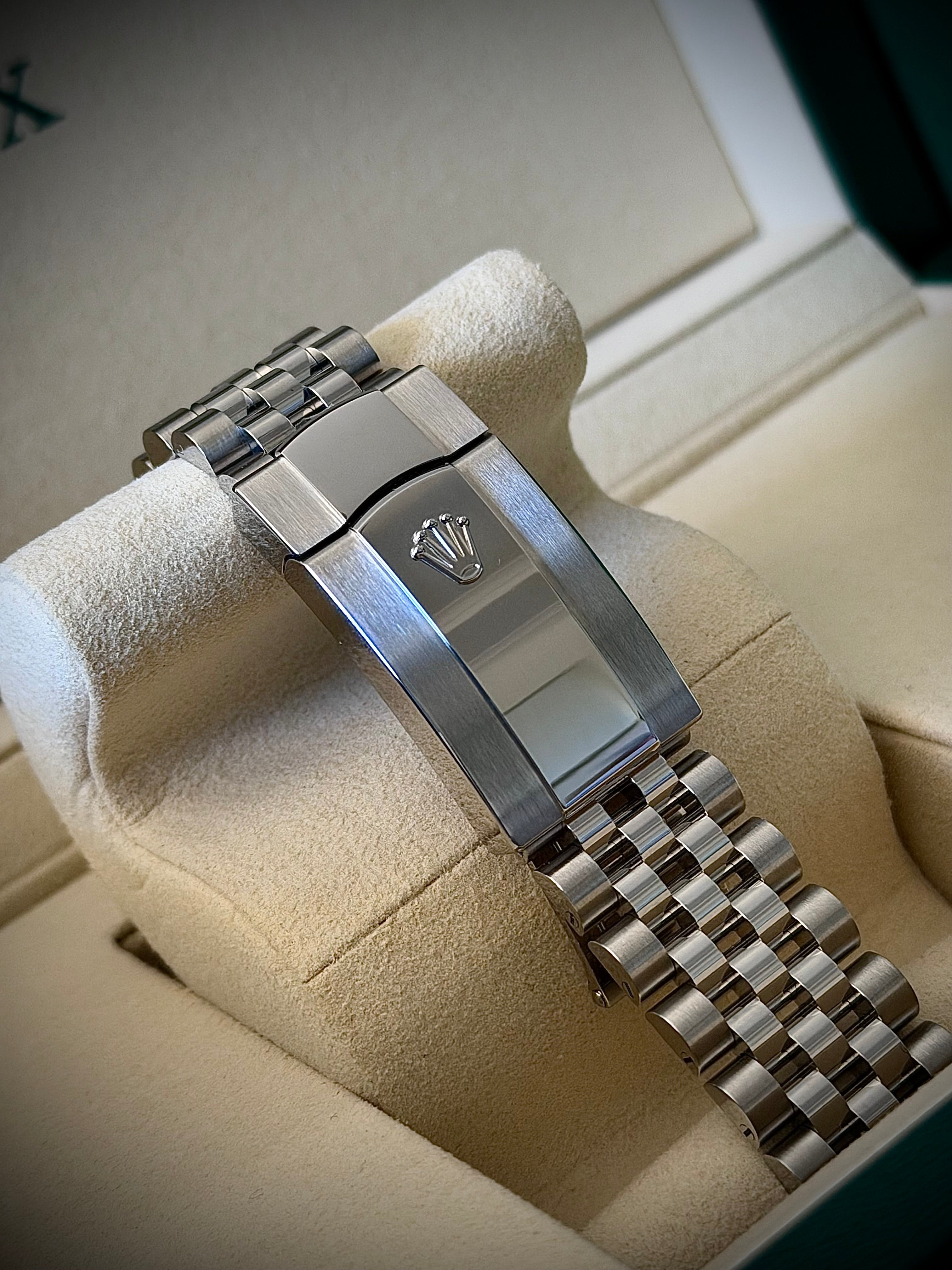 2026 ROLEX DATEJUST 41, BLUE DIAL, SMOOTH JUBILEE 126300, BRAND NEW, FULL SET, INC GST