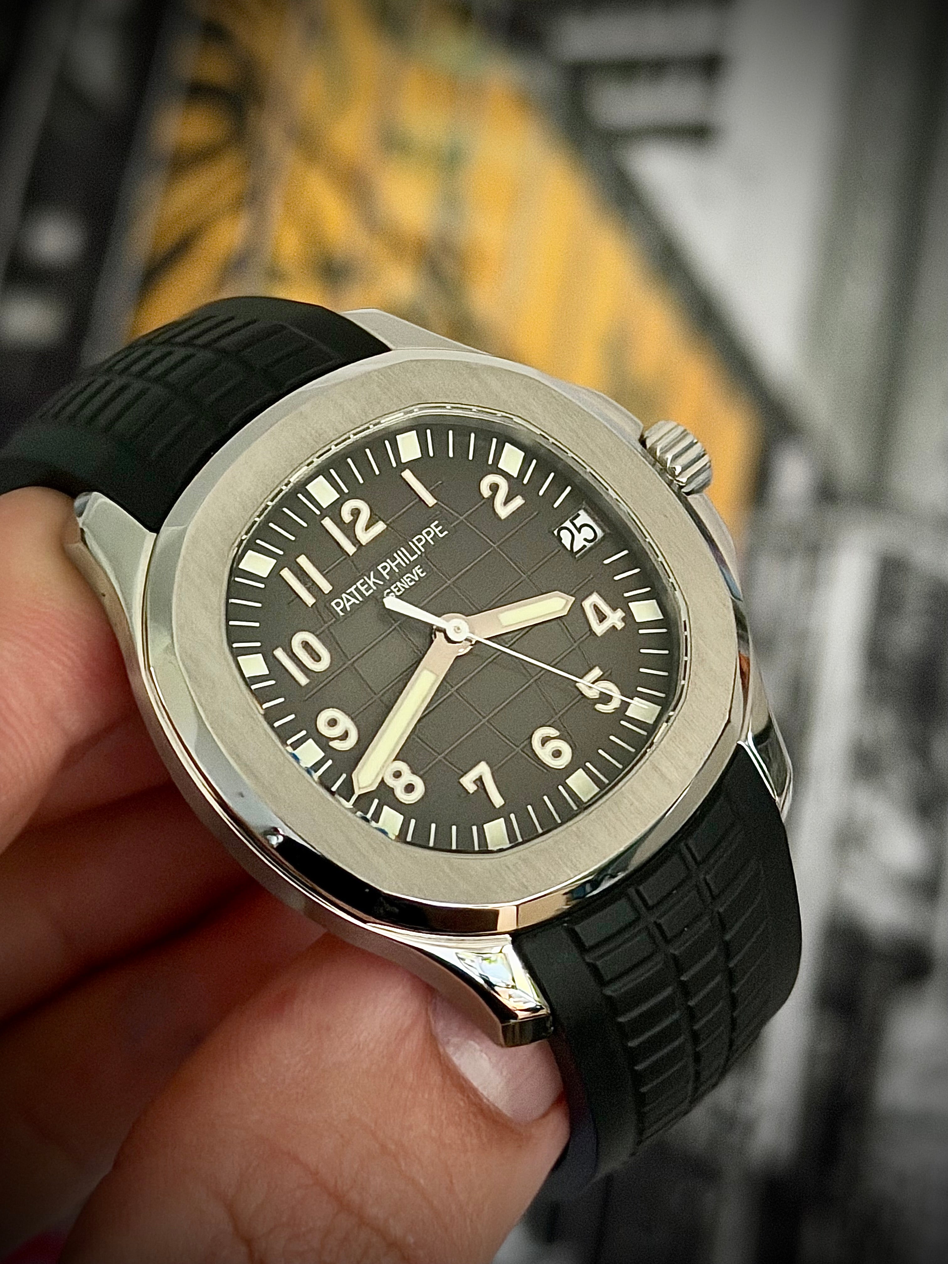 2007 PATEK PHILIPPE AQUANAUT, 5165A-001, BOX & PAPERS, INC GST