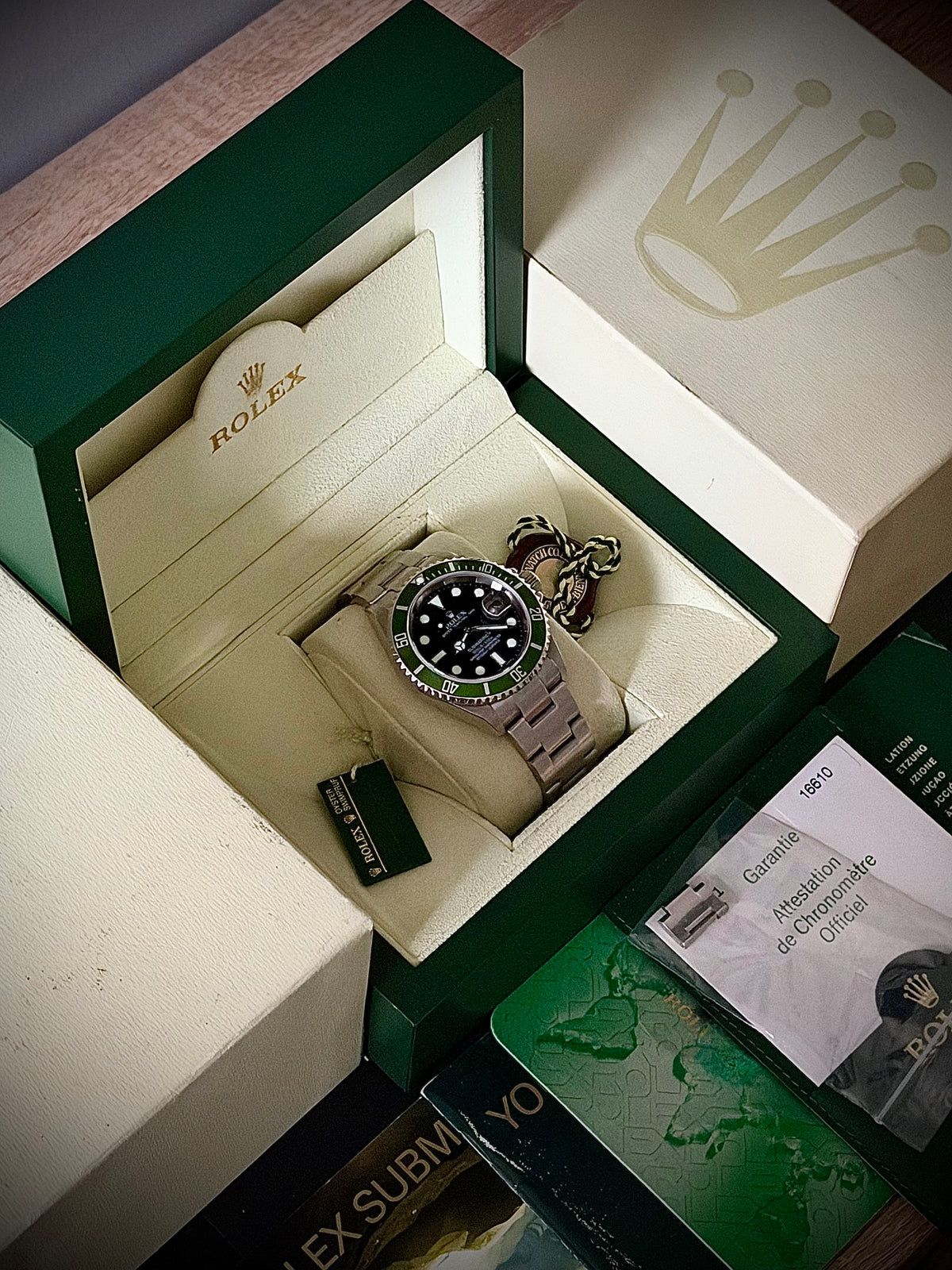 2006 ROLEX SUBMARINER DATE “KERMIT”, 16610LV, FULL SET, EXCELLENT CONDITION, INC GST
