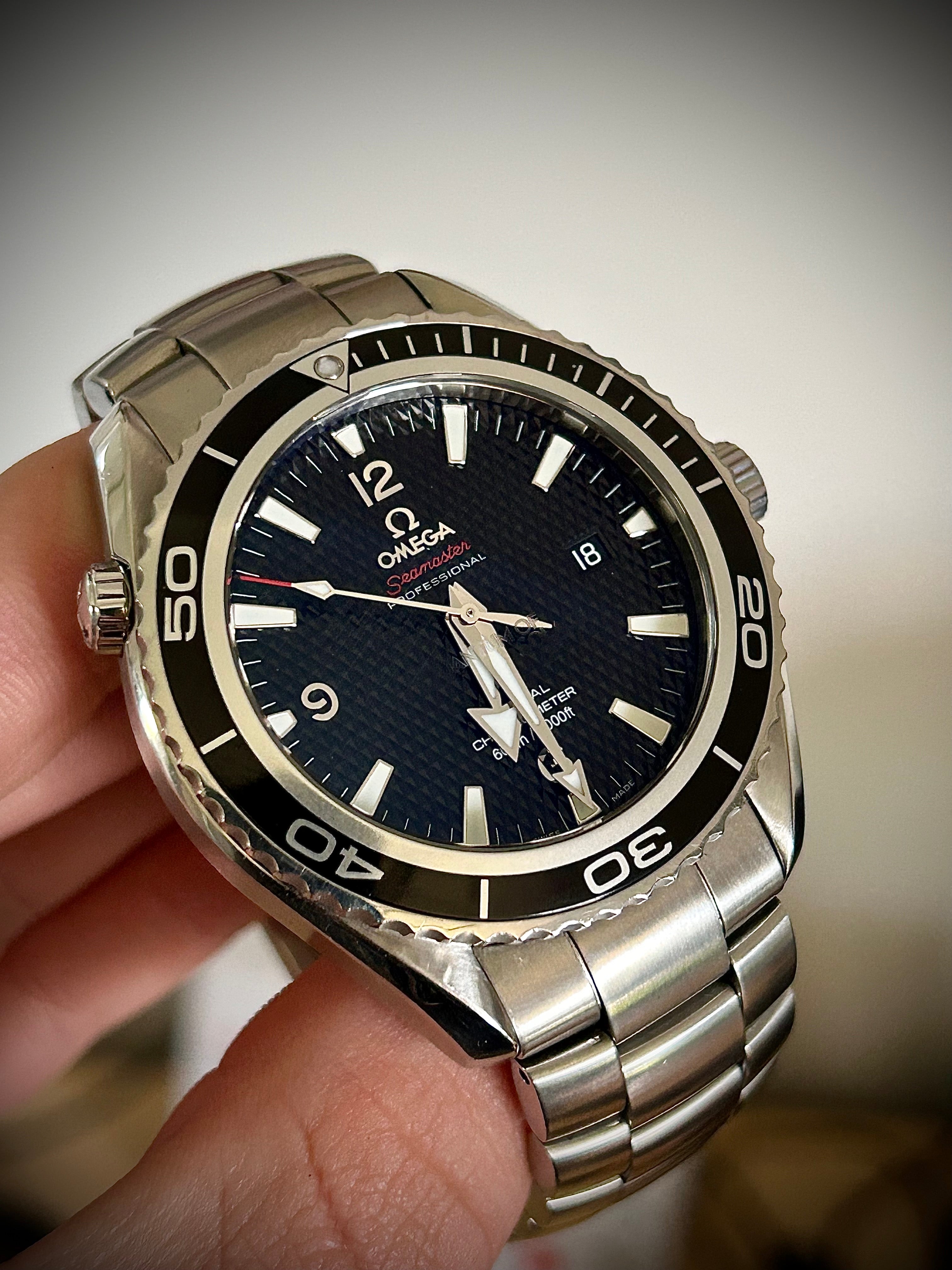 2009 OMEGA PLANET OCEAN 600M, QUANTUM OF SOLACE, 222.30.46.20.01.001, FULL SET