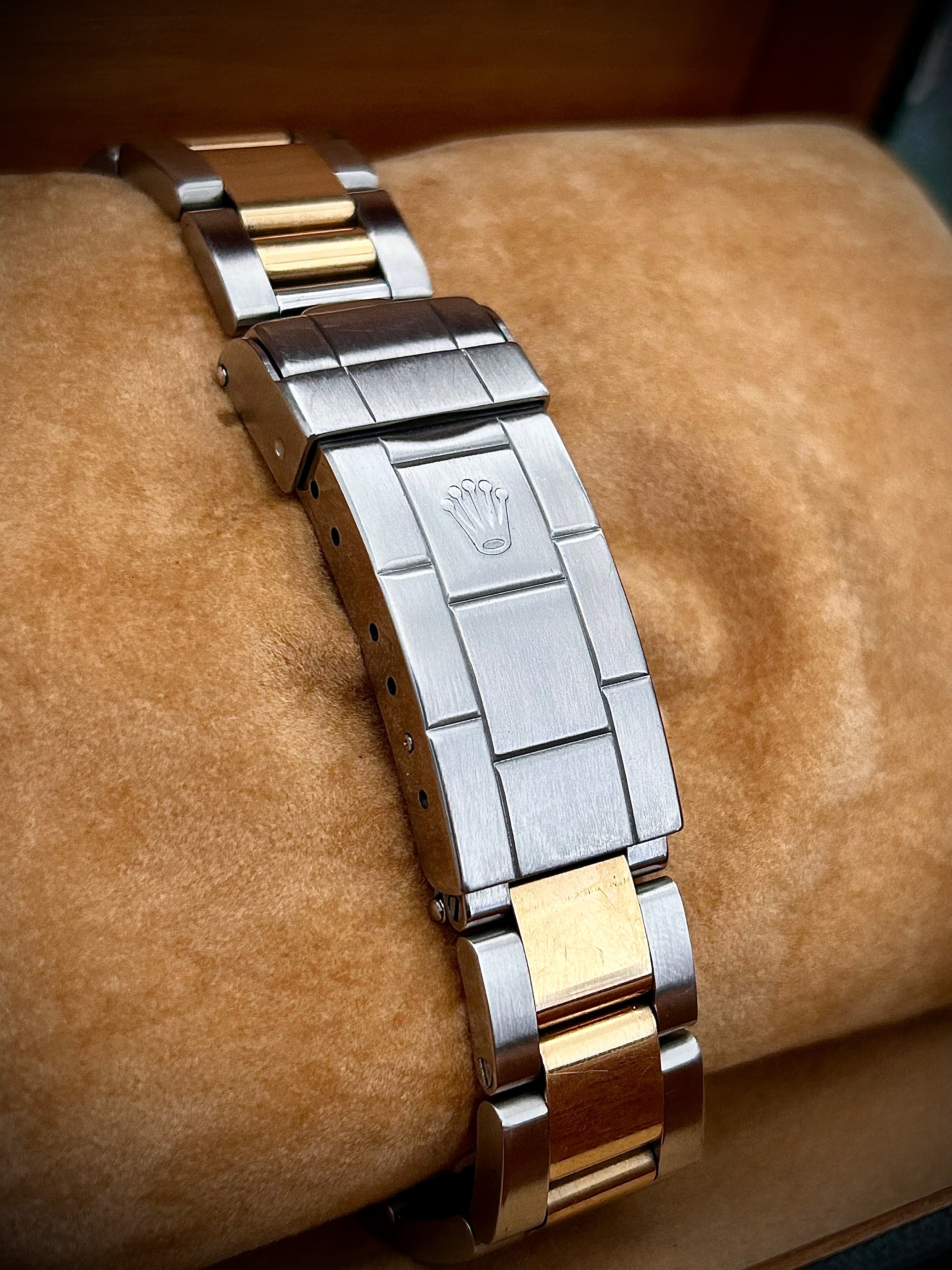 1999 ROLEX SUBMARINER DATE “BLUESY”, SWISS ONLY, FULL SET, INC GST