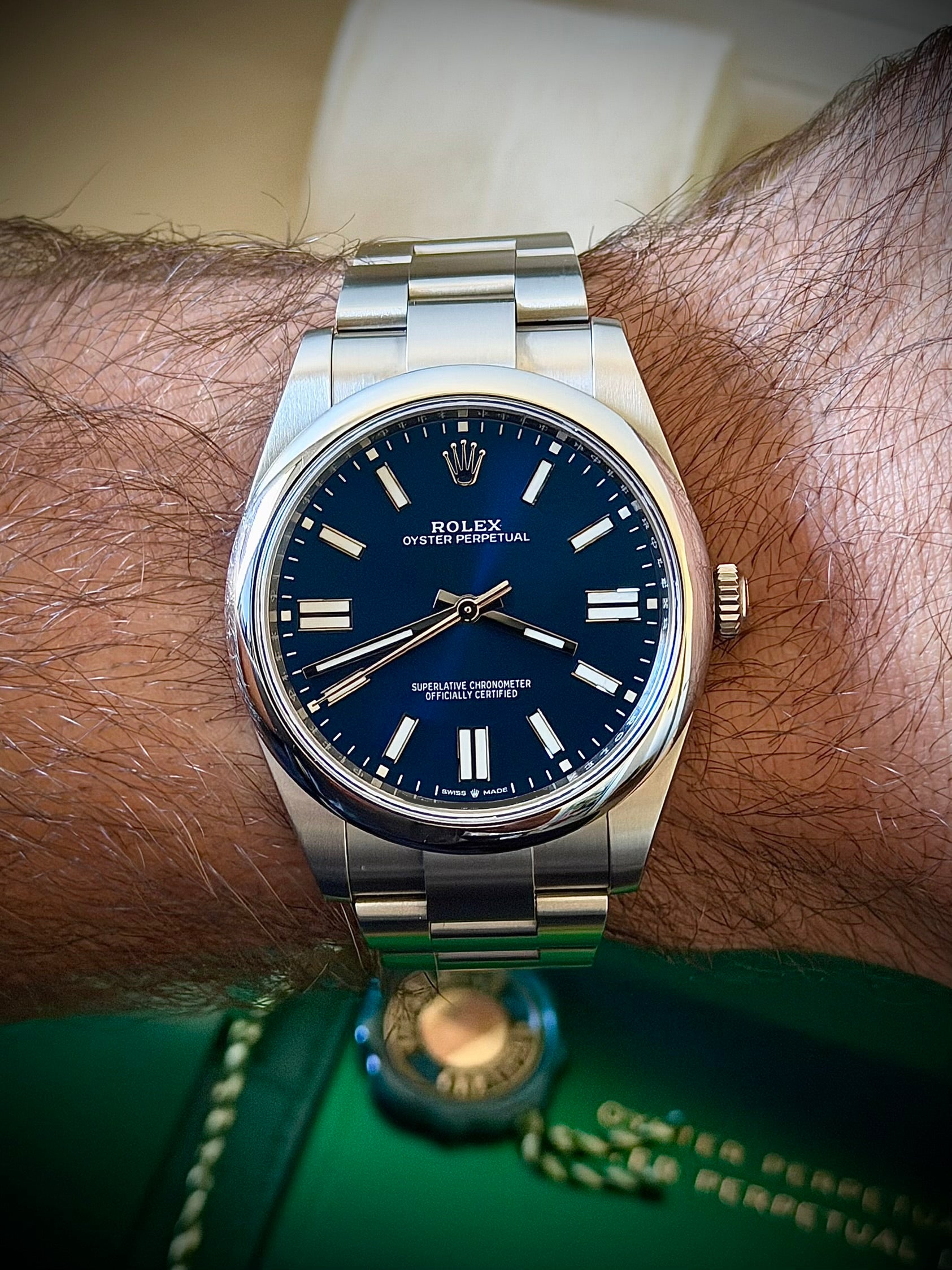 2025 ROLEX OYSTER PERPETUAL 41, 124300, SUNRAY BLUE DIAL, FULL SET, NEAR MINT, INC GST