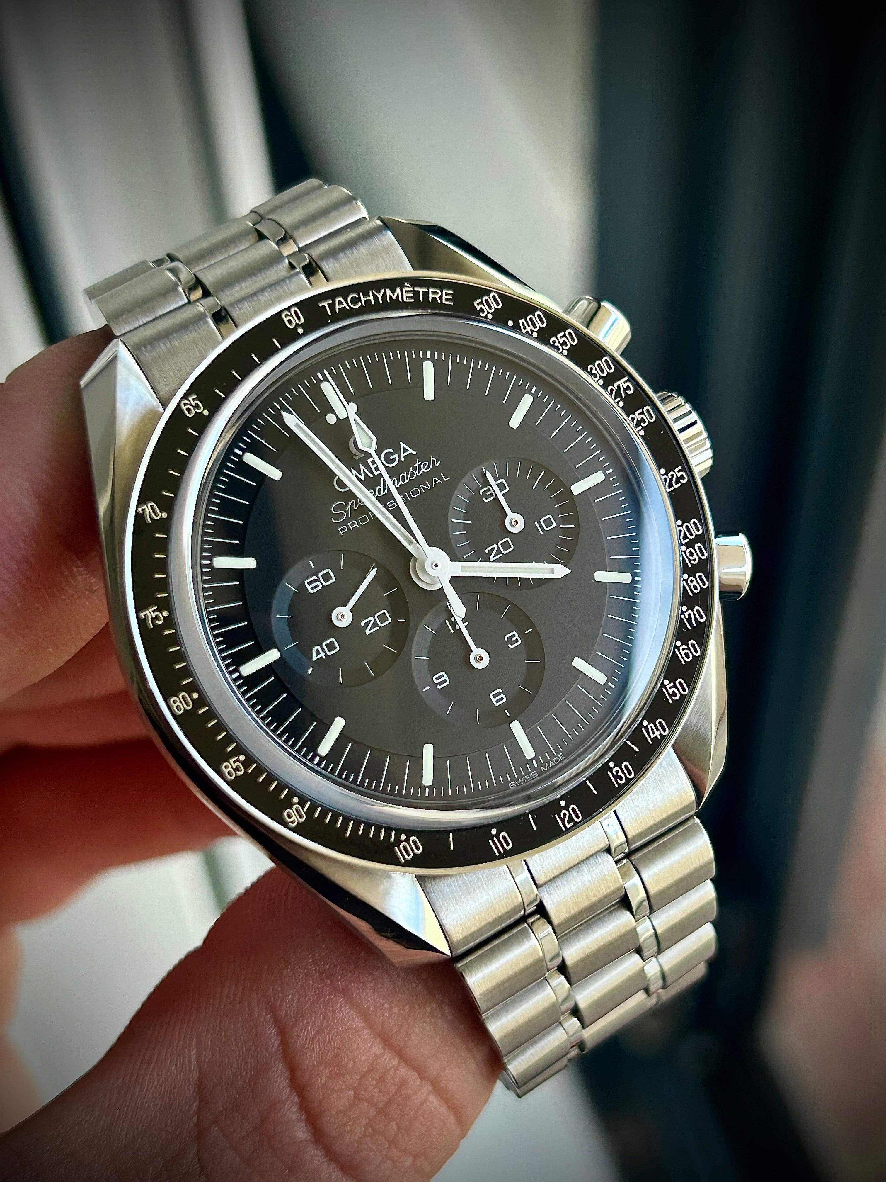 2024 OMEGA SPEEDMASTER SAPPHIRE SANDWICH, FULL SET, INC GST
