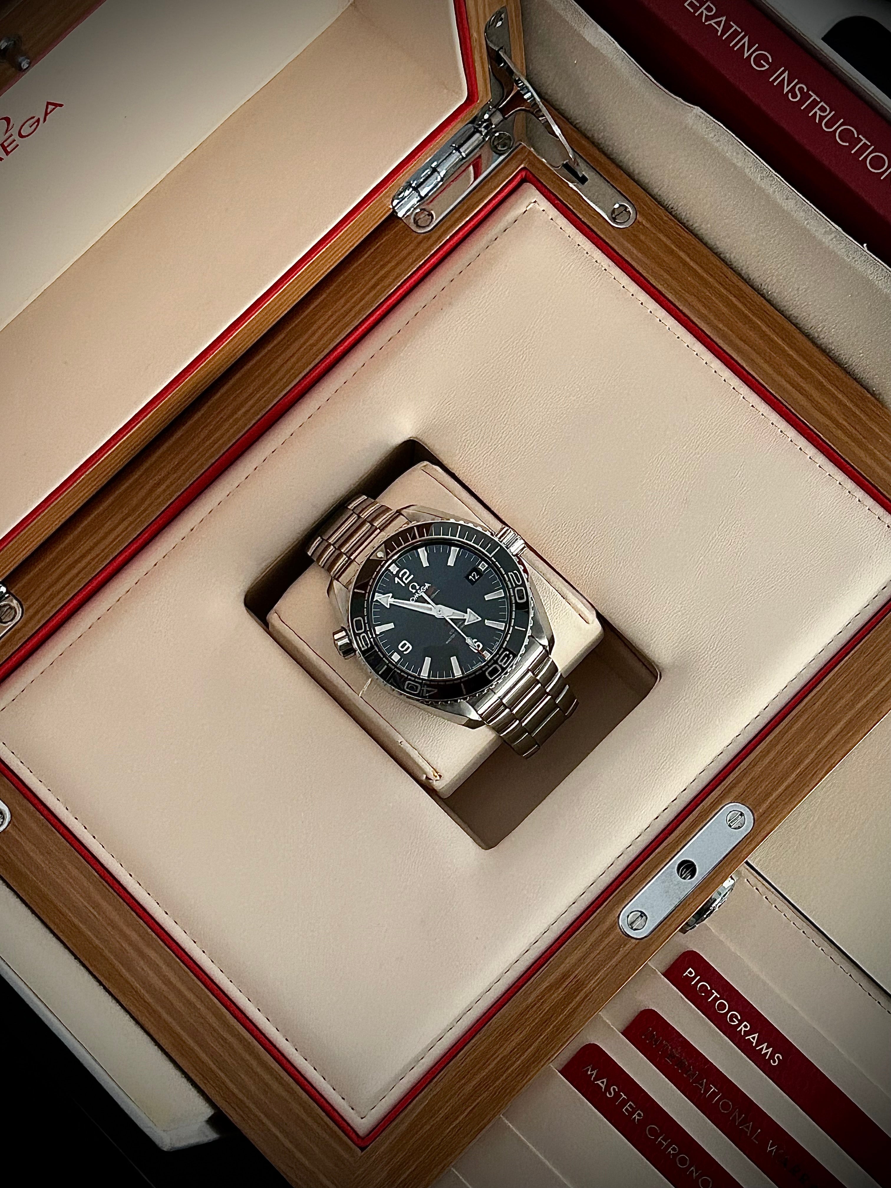 2018 OMEGA SEAMASTER PLANET OCEAN 600M, FULL SET, INC GST