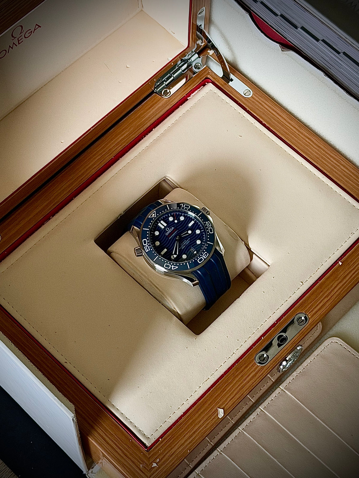 2024 OMEGA SEAMASTER DIVER 300M, 210.32.42.20.03.001, BLUE DIAL, BLUE RUBBER STRAP, FULL SET, INC GST