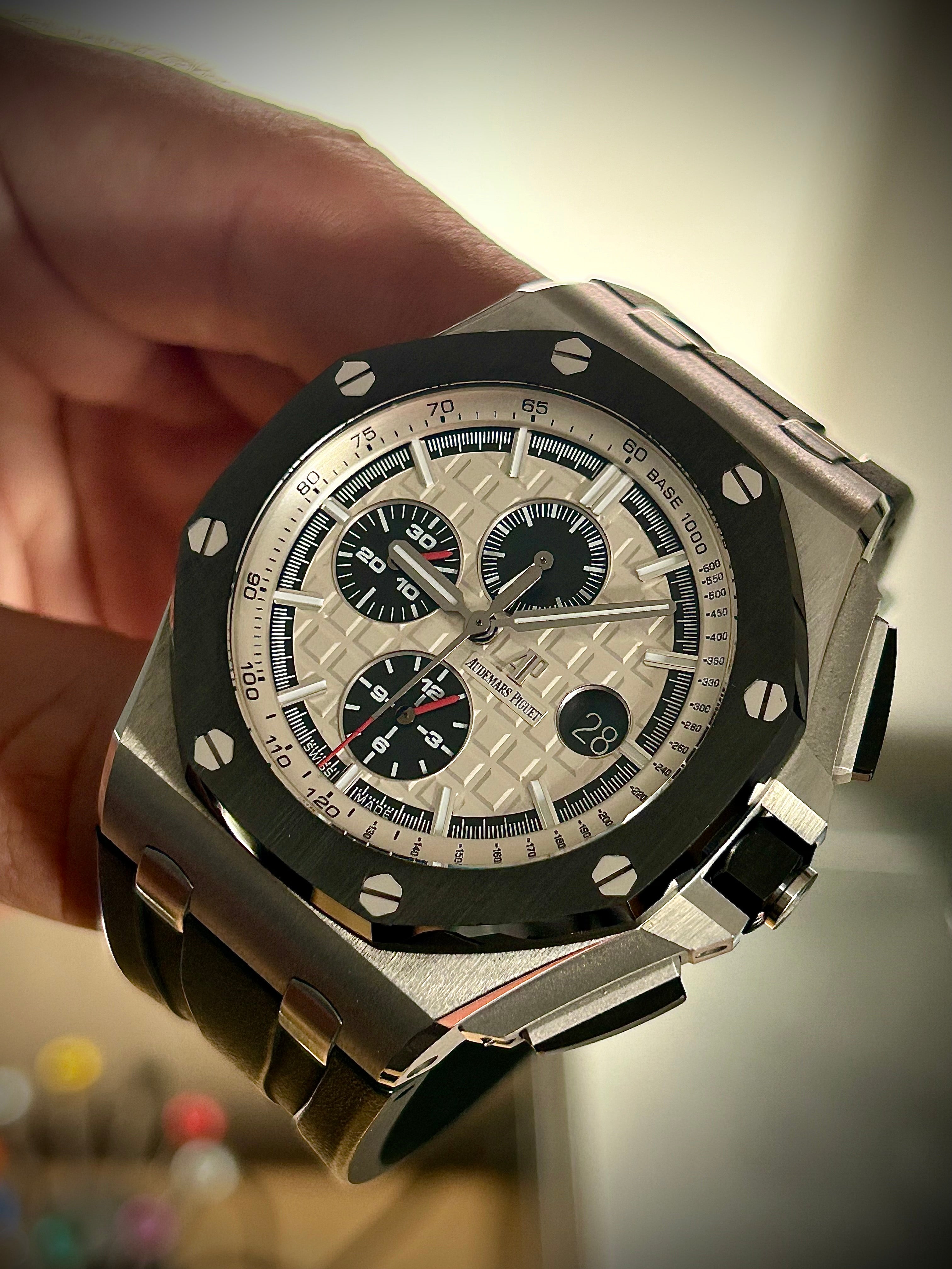 2015 AUDEMARS PIGUET ROYAL OAK OFFSHORE CHRONOGRAPH, FULL SET, INC GST