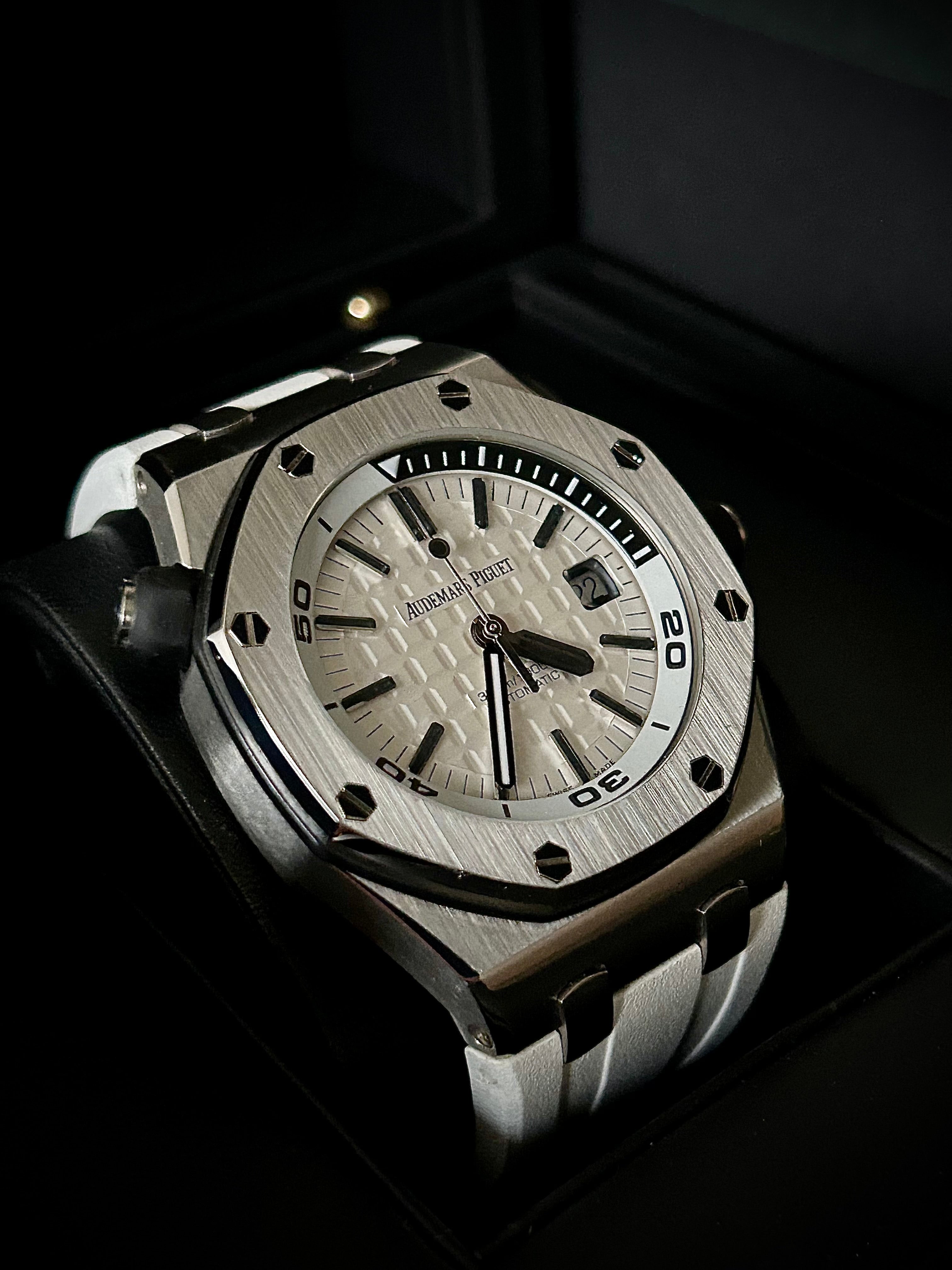 2016 AUDEMARS PIGUET ROYAL OAK OFFSHORE DIVER, FULL SET, INC GST
