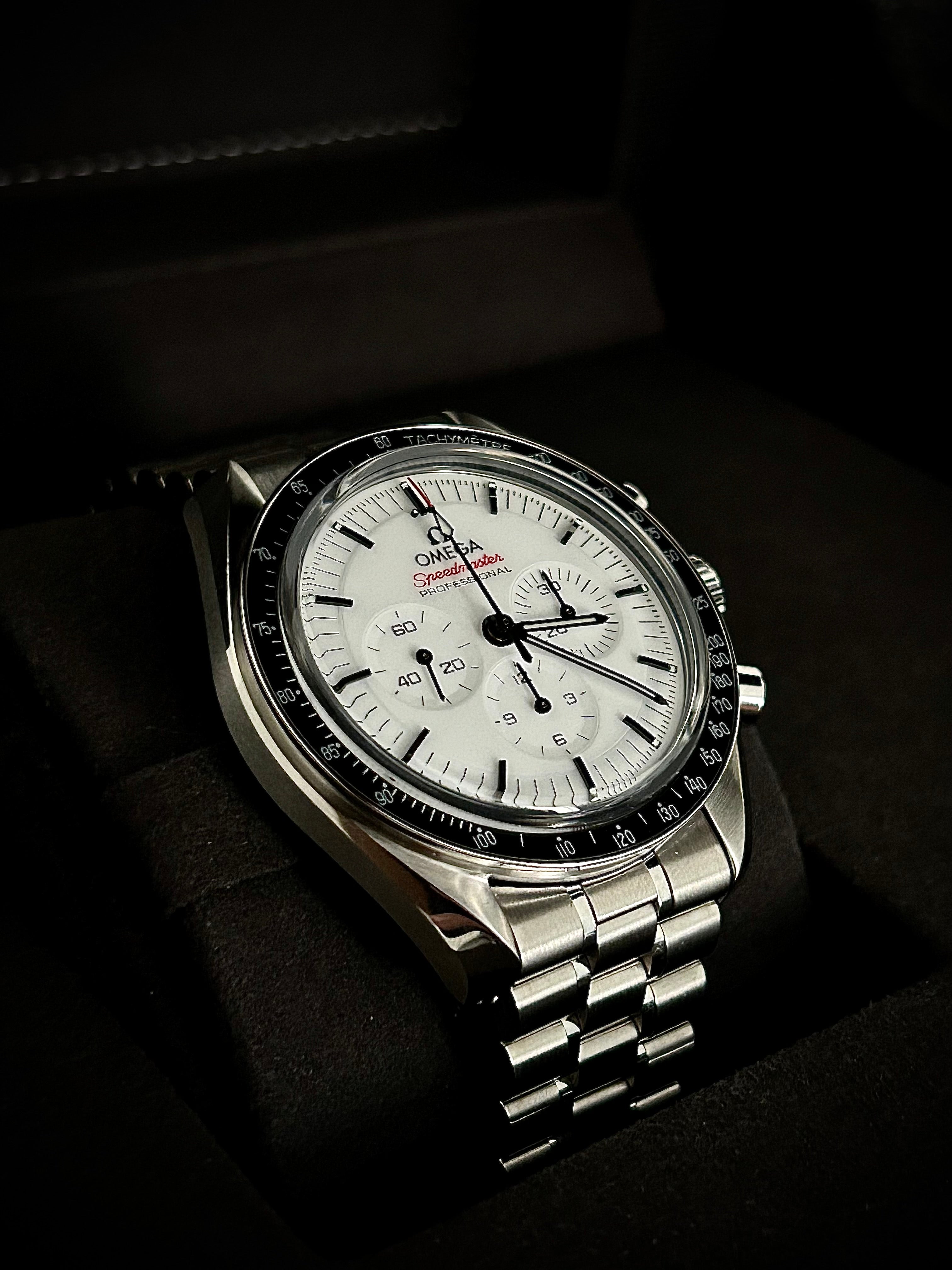 2024 OMEGA SPEEDMASTER WHITE DIAL, FULL SET, INC GST