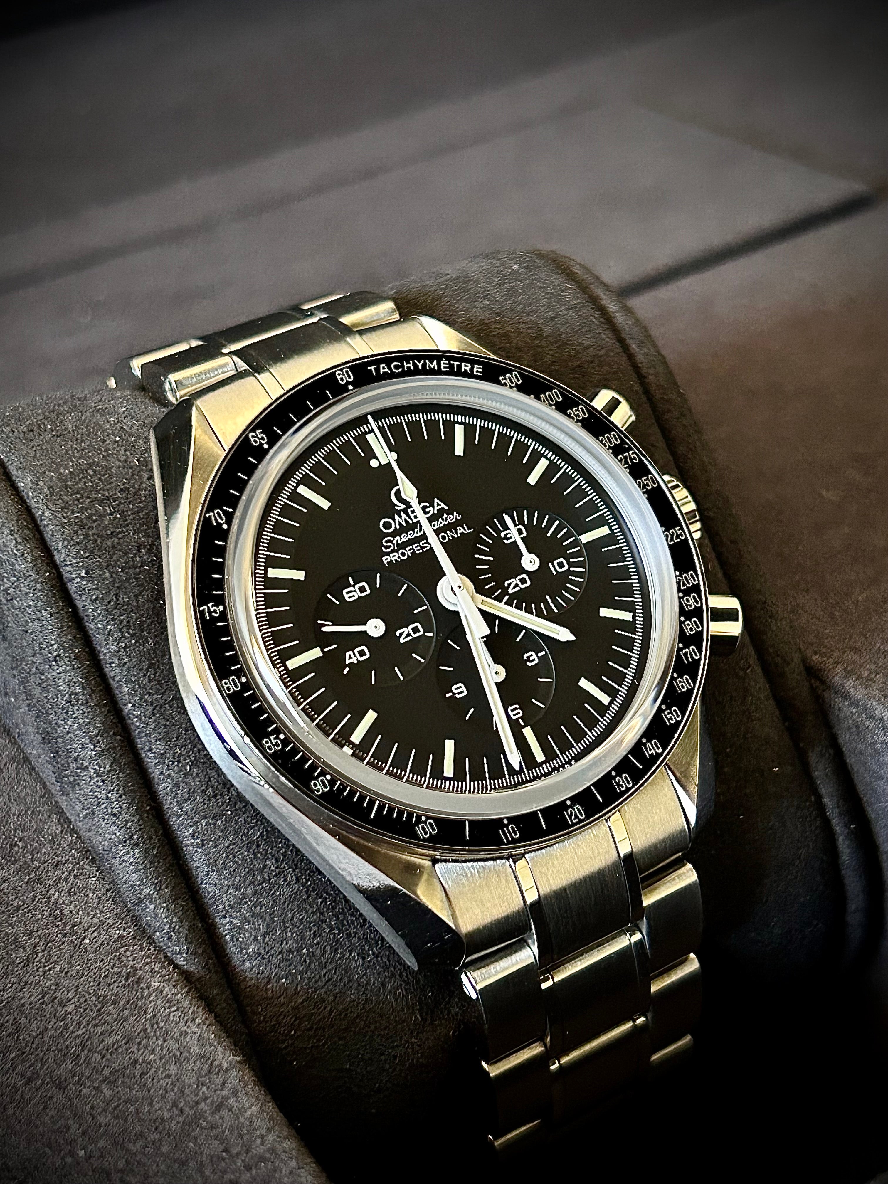 2020 OMEGA SPEEDMASTER MOONWATCH SAPPHIRE SANDWICH, FULLY SERVICED, BIG BOX, FULL SET, INC GST